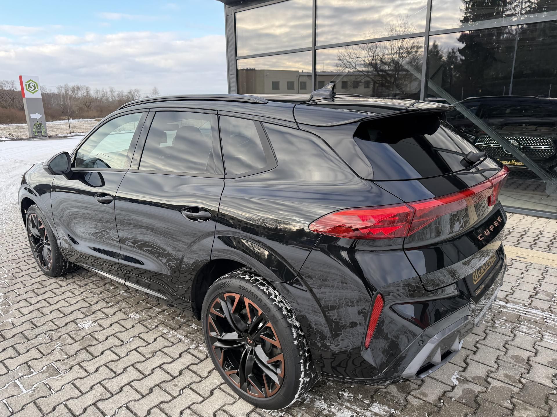Cupra Terramar, 2.0TSI VZ 195kW 4WD NT R20 CZ! - fotka 5