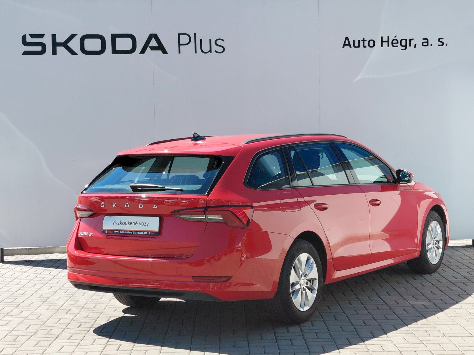Škoda Octavia, 1.5 TSI 110kW Ambition Plus Co - fotka 2