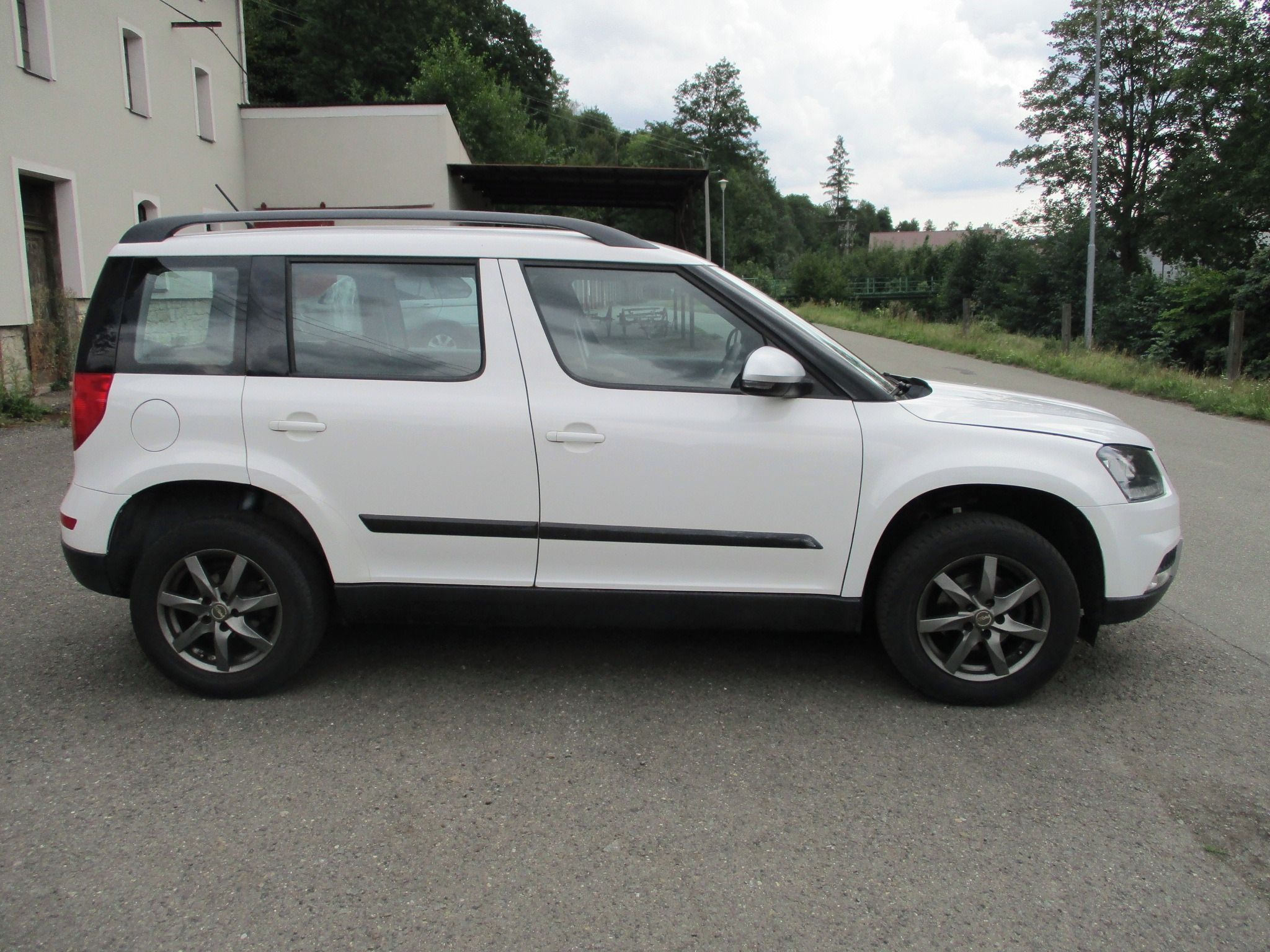 Škoda Yeti, 1.2 TSi - nové STK - fotka 6