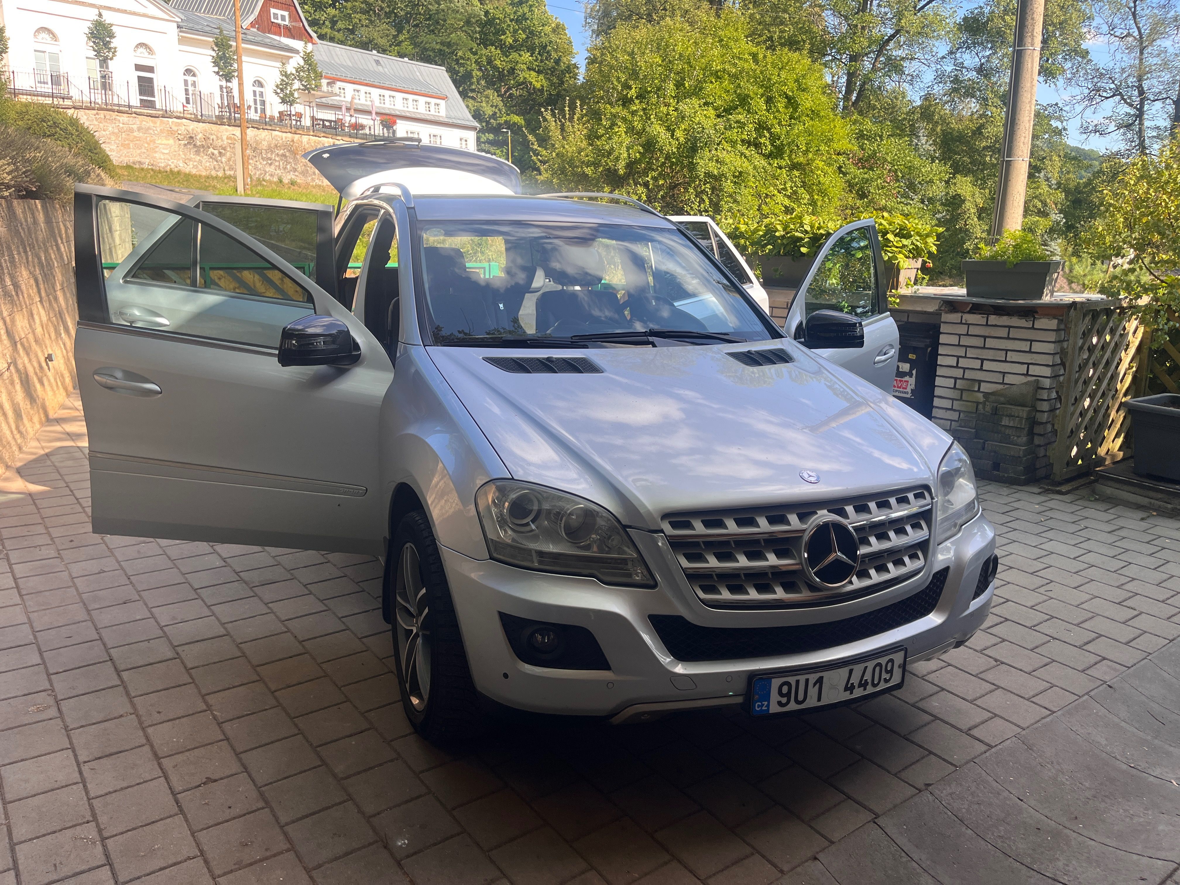 Mercedes-Benz ML, Mercedes-Benz ML 350 CDI 4MATI - fotka 6