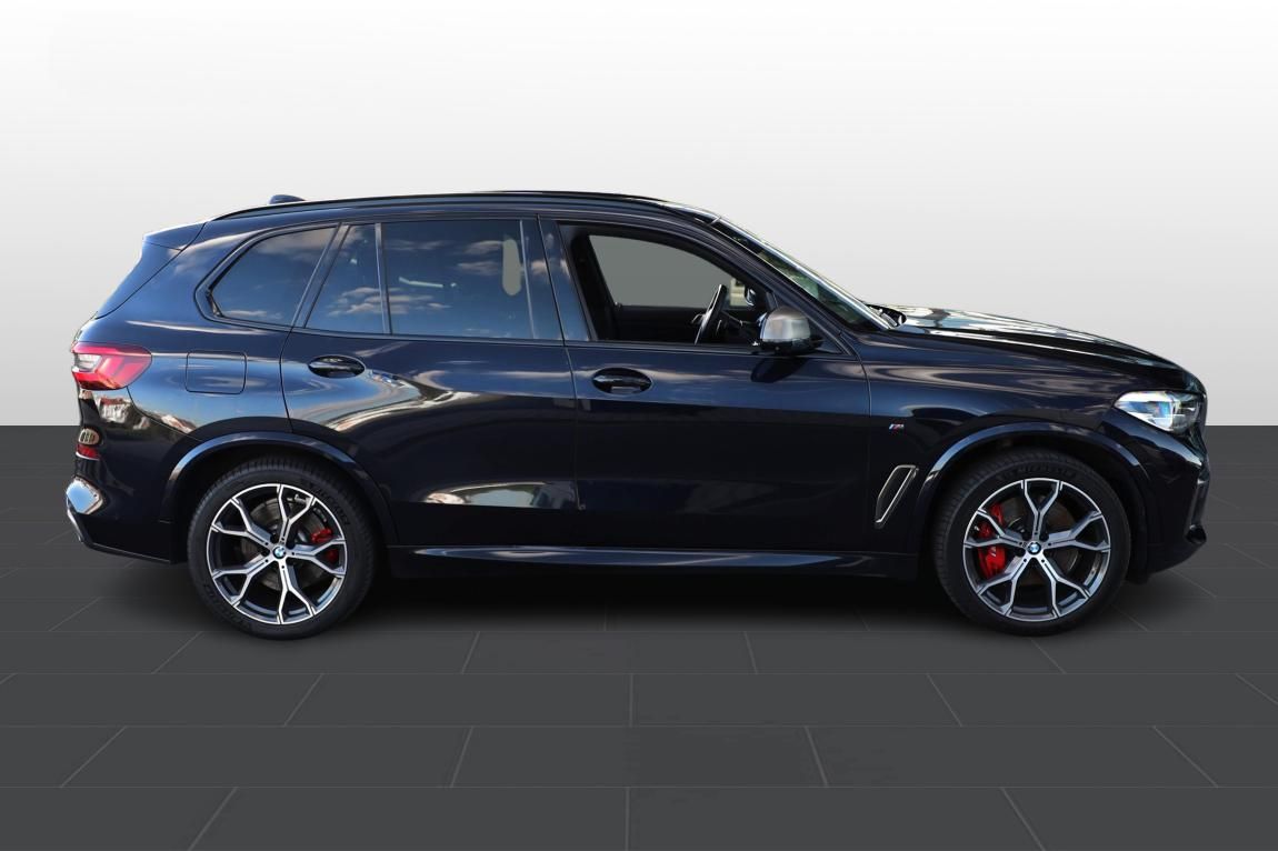 BMW X5, M50i - fotka 6