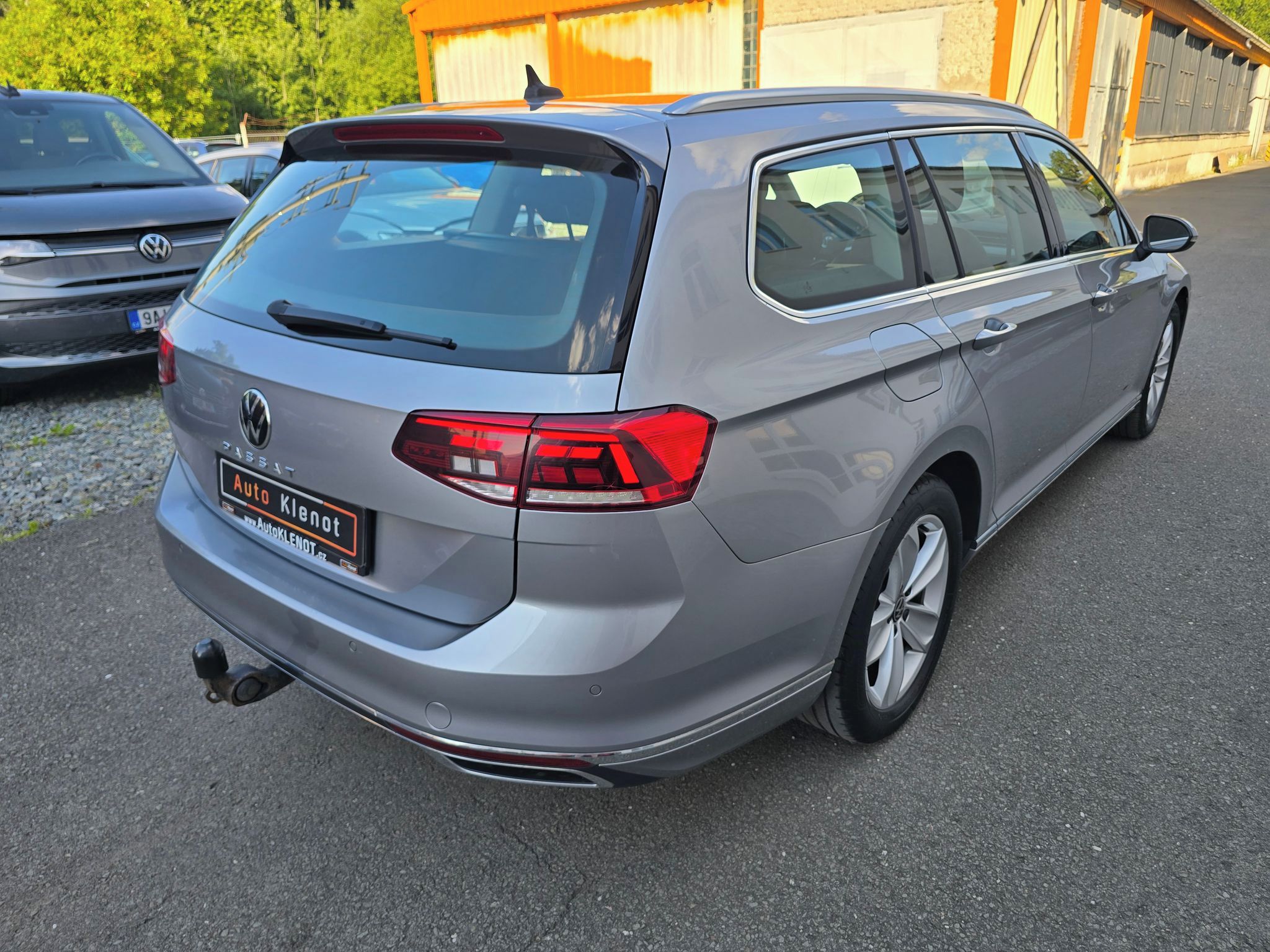 Volkswagen Passat, DSG 2,0TDI ELEGANCE NAVI - DPH - fotka 4
