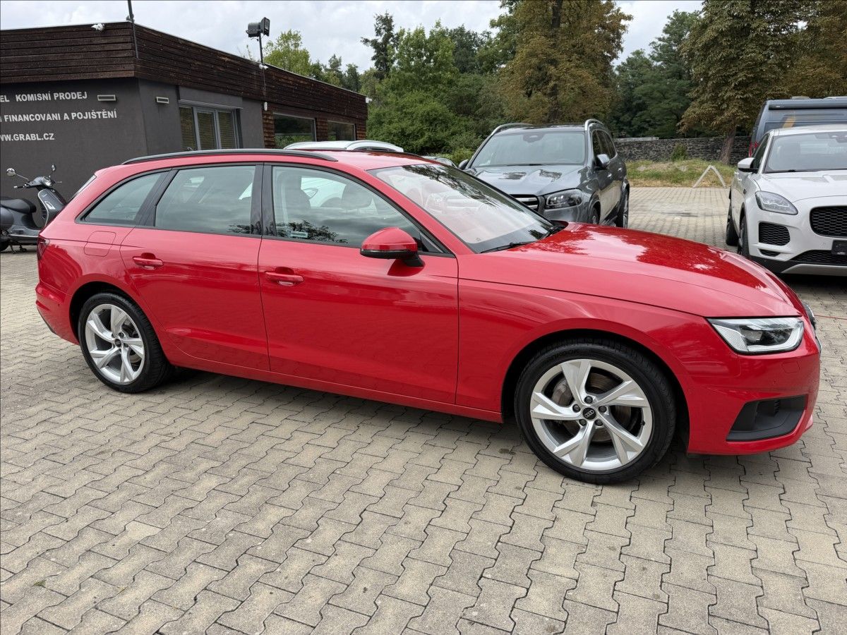 Audi A4 Avant, 40 tdi quattro S-trinic - fotka 4