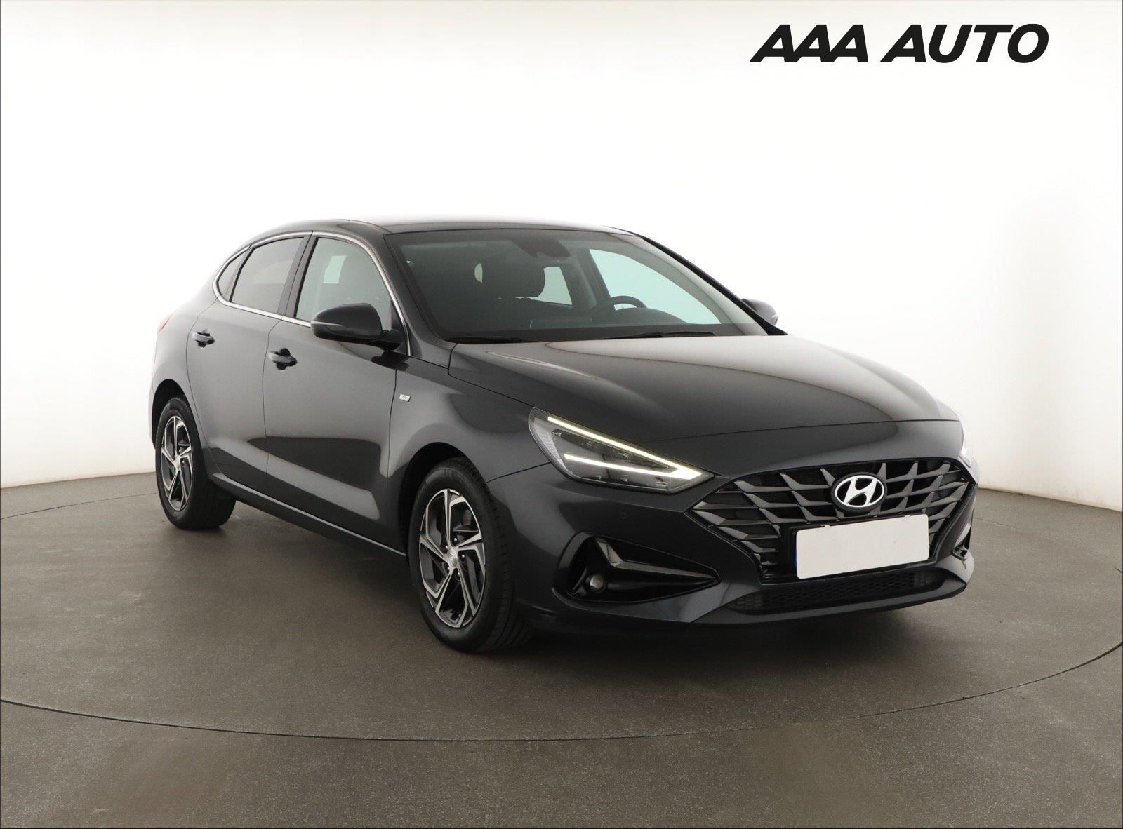 Hyundai i30, 1.5 T-GDI MHEV, ČR,1.maj