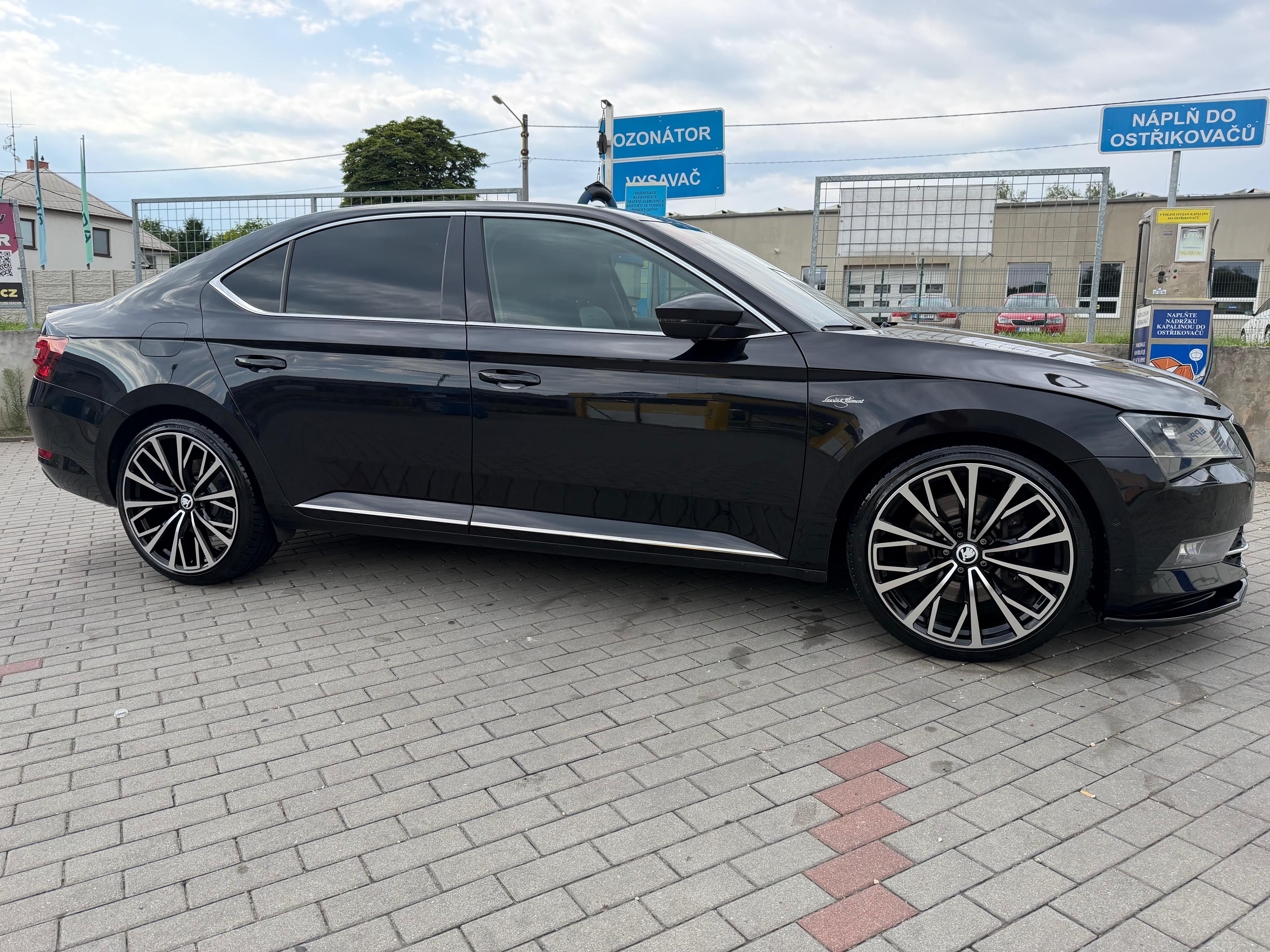 Škoda Superb, 2.0 tsi 206 kw 4x4 L&K DSG - fotka 3