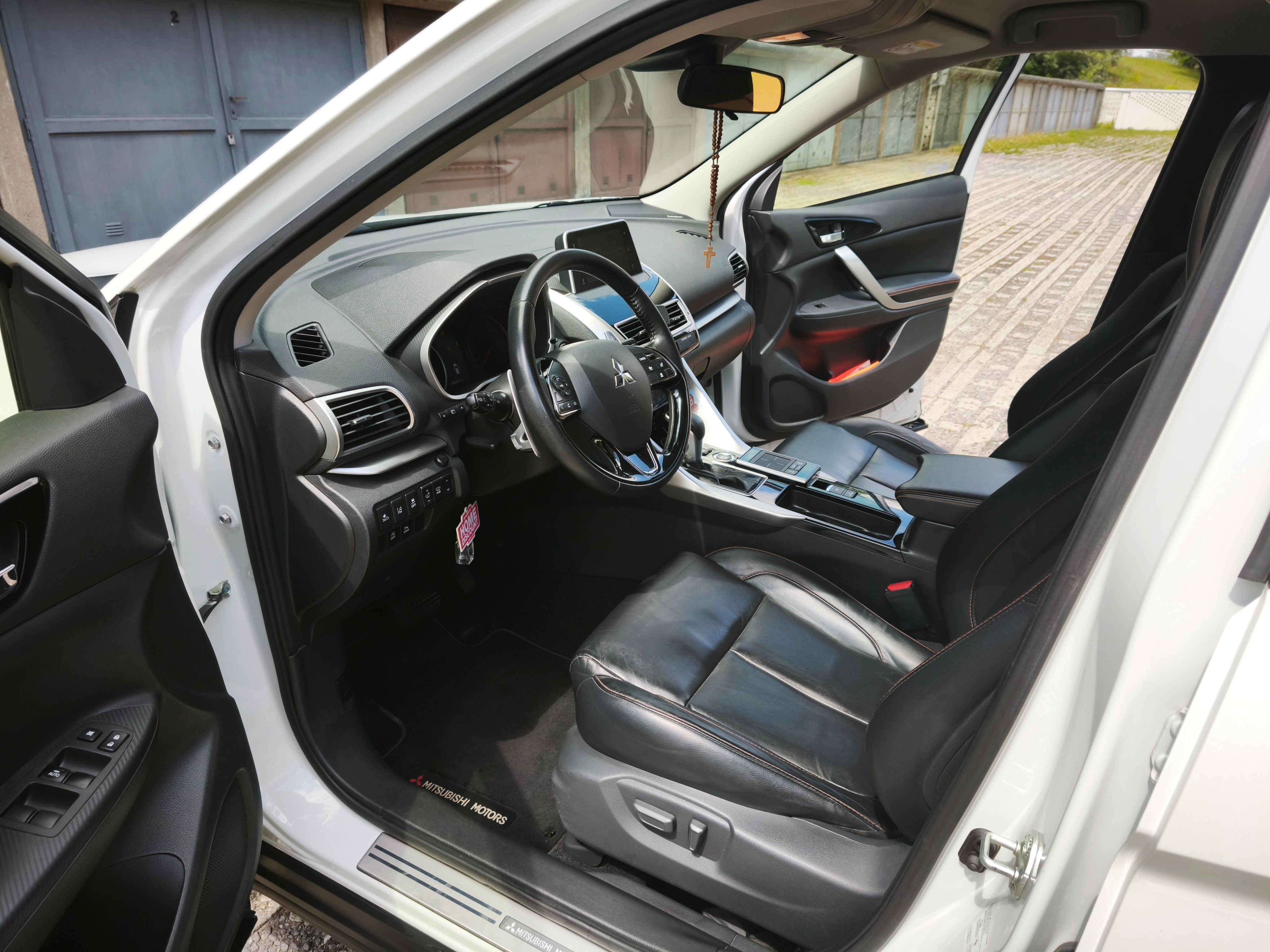 Mitsubishi Eclipse Cross, 1,5 2018, 4x4,tažné,1.majit - fotka 2