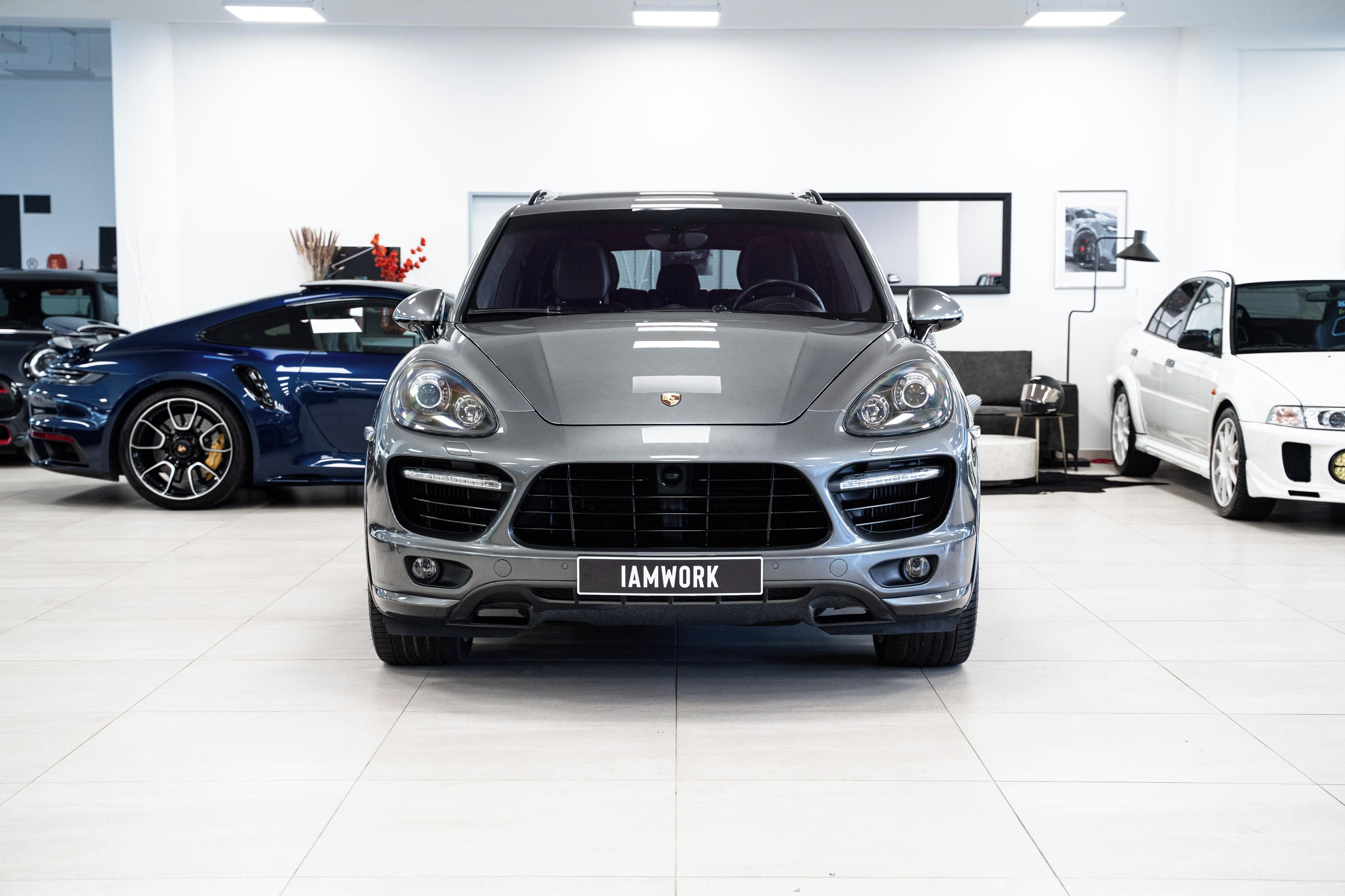 Porsche Cayenne, Turbo - 1. maj., DPH, Chrono