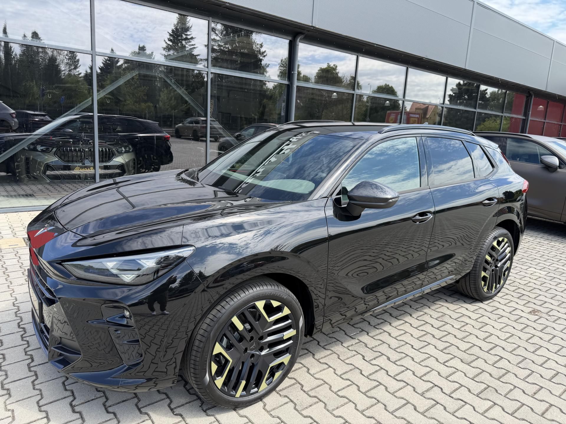 Cupra Terramar, 2.0TSI 150kW 4WD TRIBE NT R20! - fotka 4