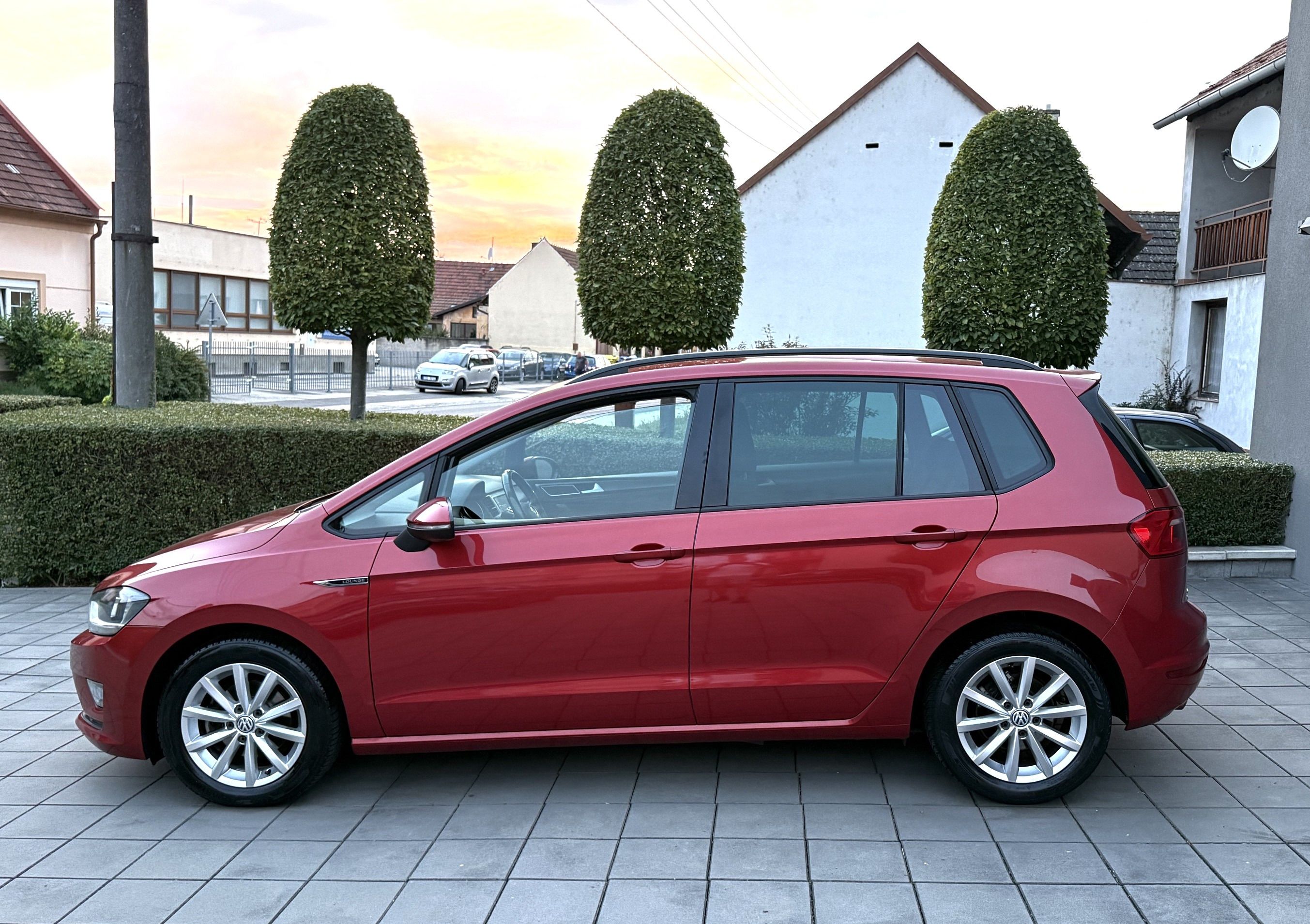 Volkswagen Golf Sportsvan, LOUNGE,1.2TSI,81kw,2016 - fotka 6