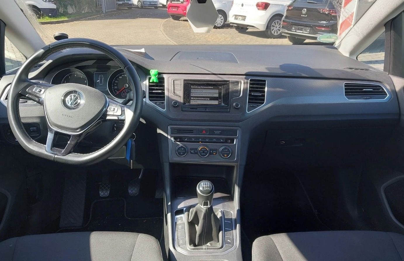 Volkswagen Golf Sportsvan, 1.4TSI 92KW 68tkm SUPER VÝBAVA - fotka 4