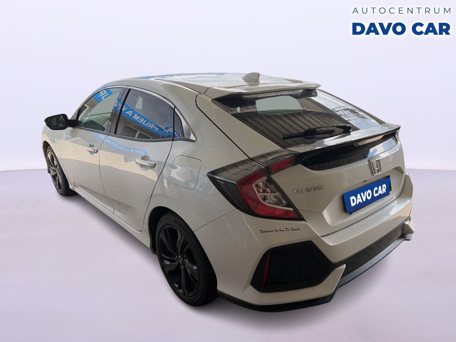 Honda Civic, 1,0 VTEC 93kw Executive - fotka 3