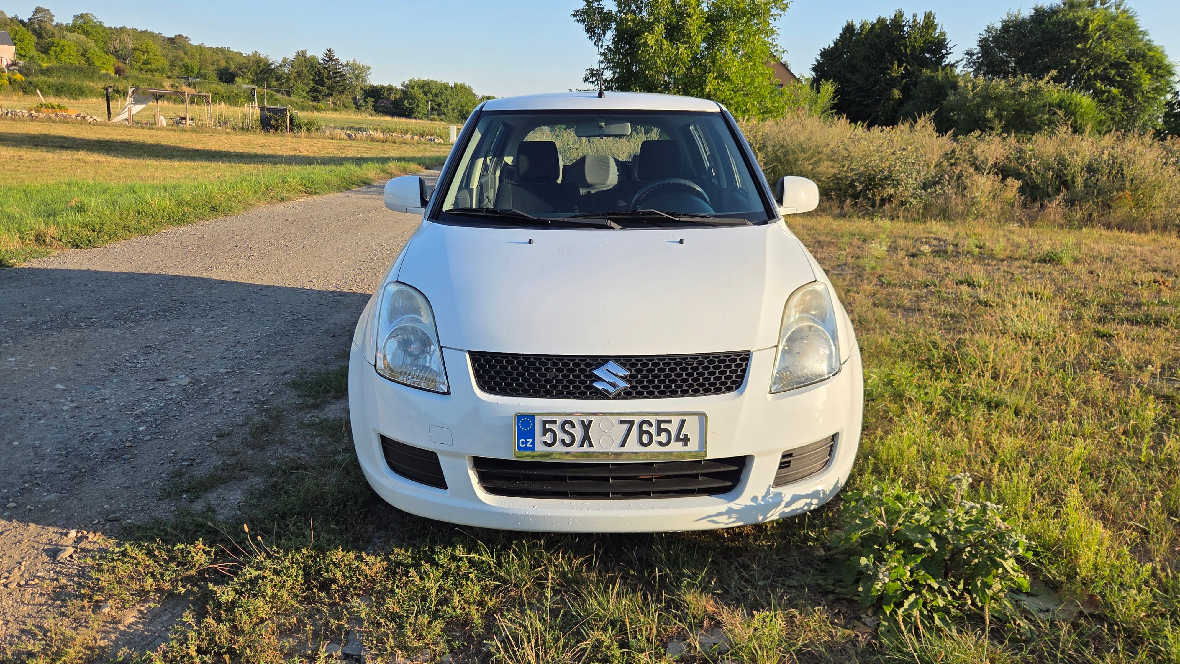 Suzuki Swift, Suzuki Swift 1.3i 68kW KLIMA - fotka 3
