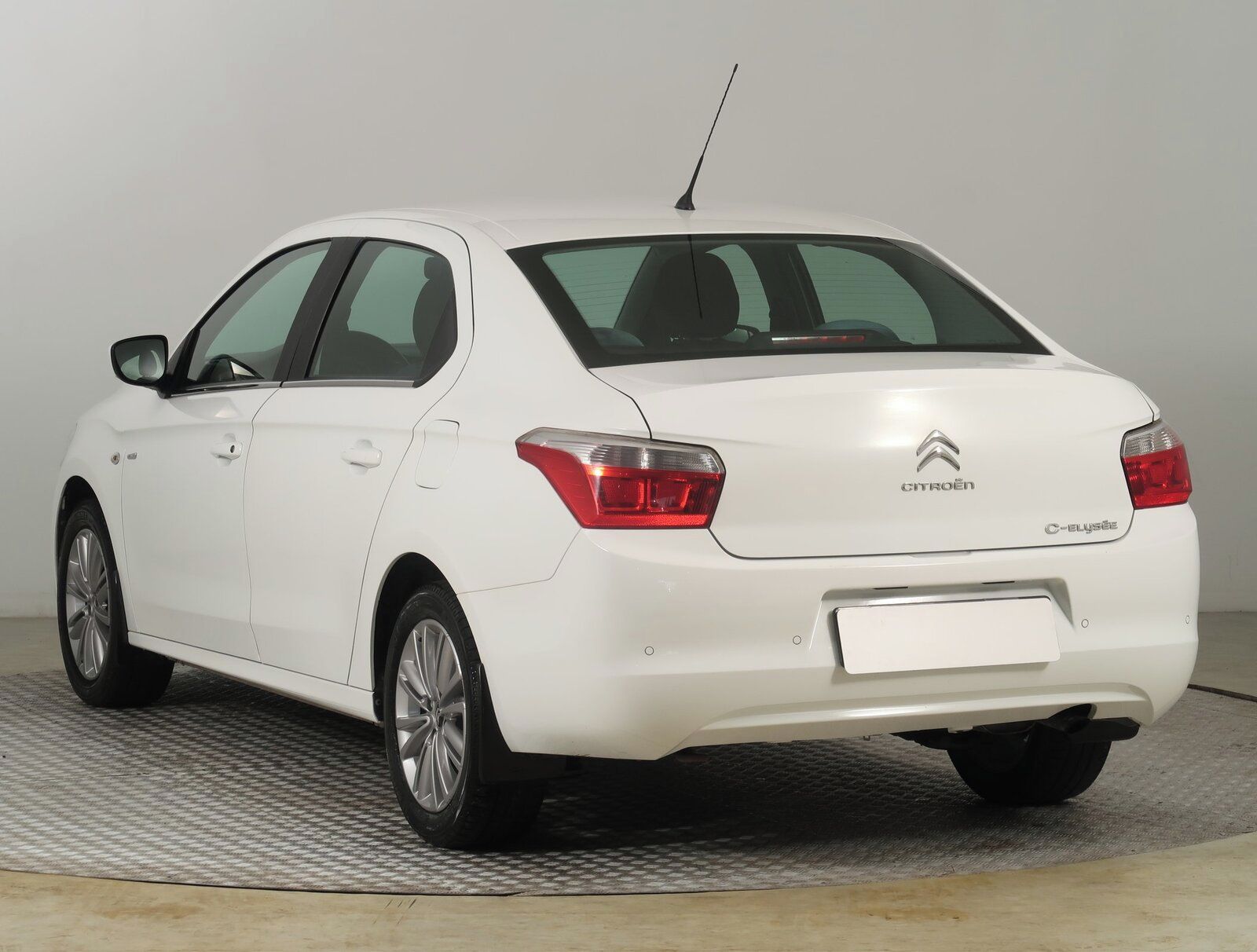Citroën C-Elysée, 1.2 PureTech, Serv.kniha - fotka 4