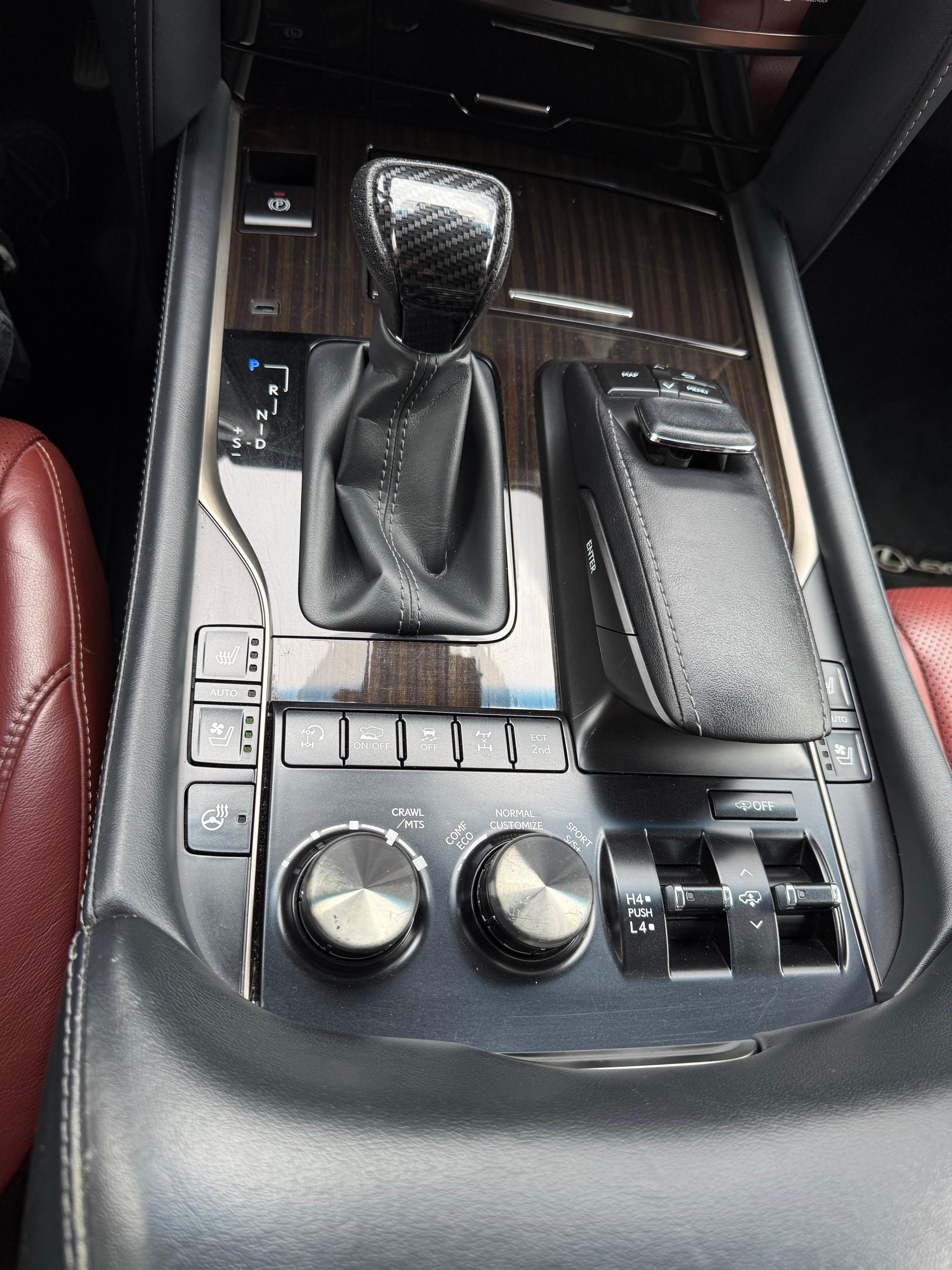 Lexus LX 570, Black Vision, OD NOVÉHO V CZ!! - fotka 6