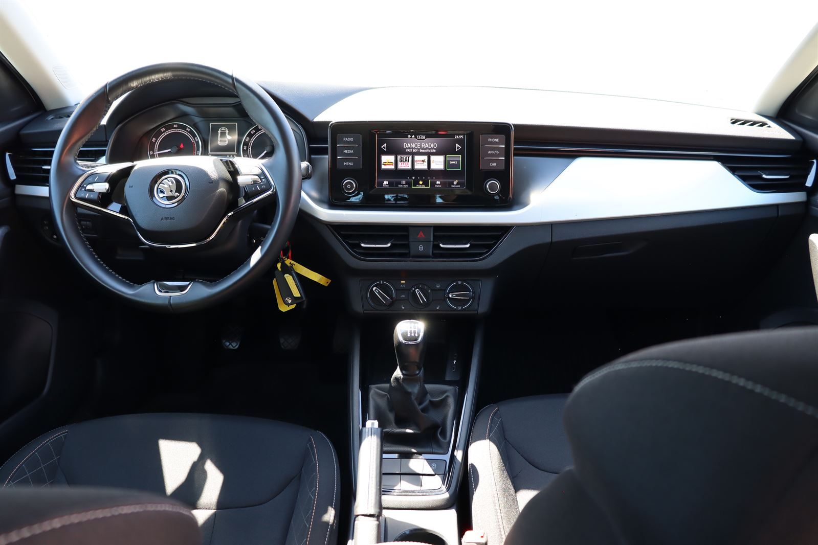 Škoda Scala, 1.5TSI Ambition - fotka 3
