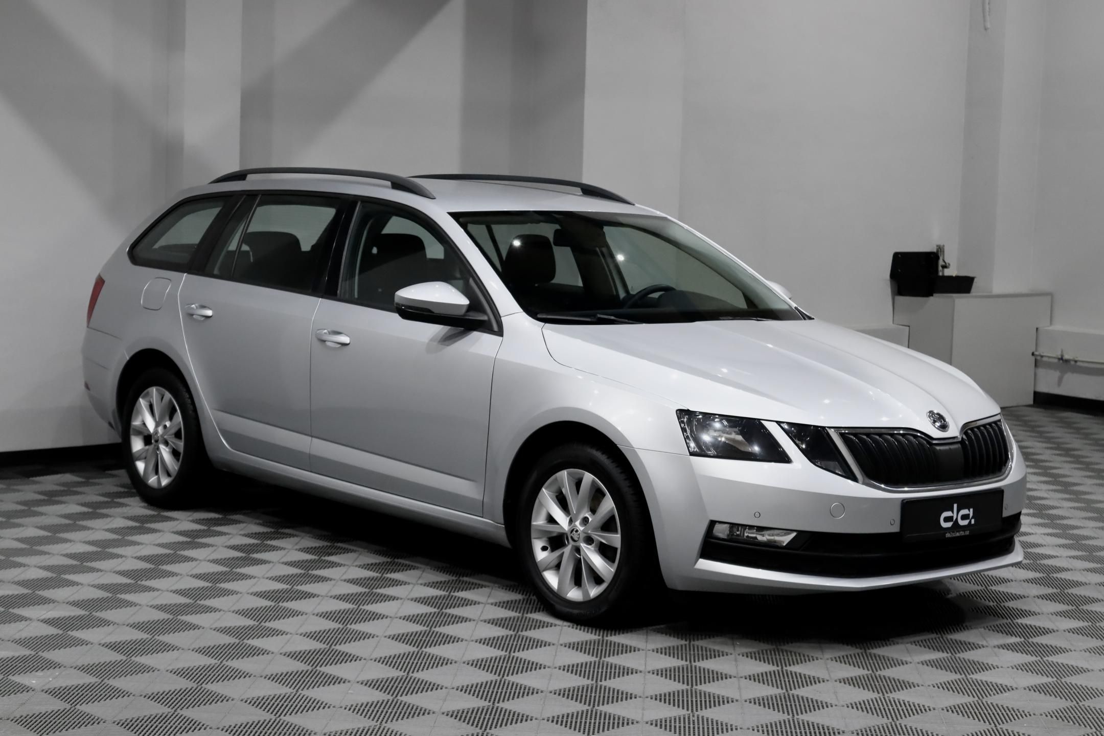 Škoda Octavia, 3 FL Combi 1.4 TSI 110 kW - fotka 3