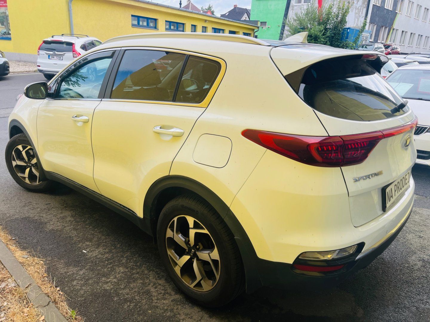 Kia Sportage, 1.6 TGDi BENZÍN NAJ JEN 71 TIS - fotka 4