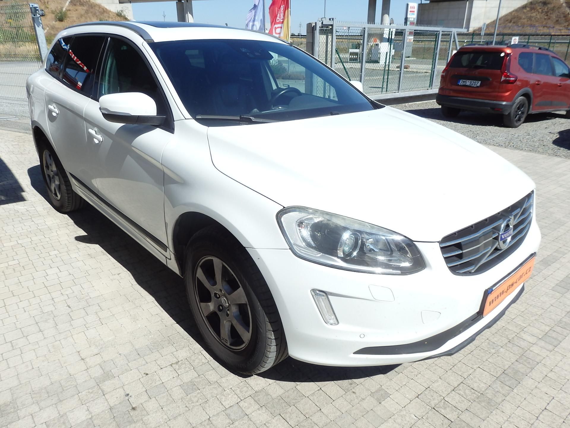 Volvo XC60, 2.4 D 158 kW AWD NAVI, ZÁVĚS - fotka 3
