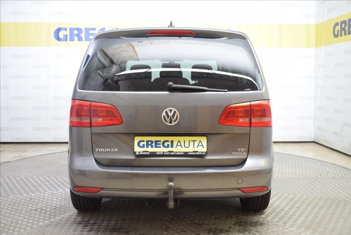 Volkswagen Touran, 1,6 TDi NOVÉ ROZVODY,PO STK - fotka 4