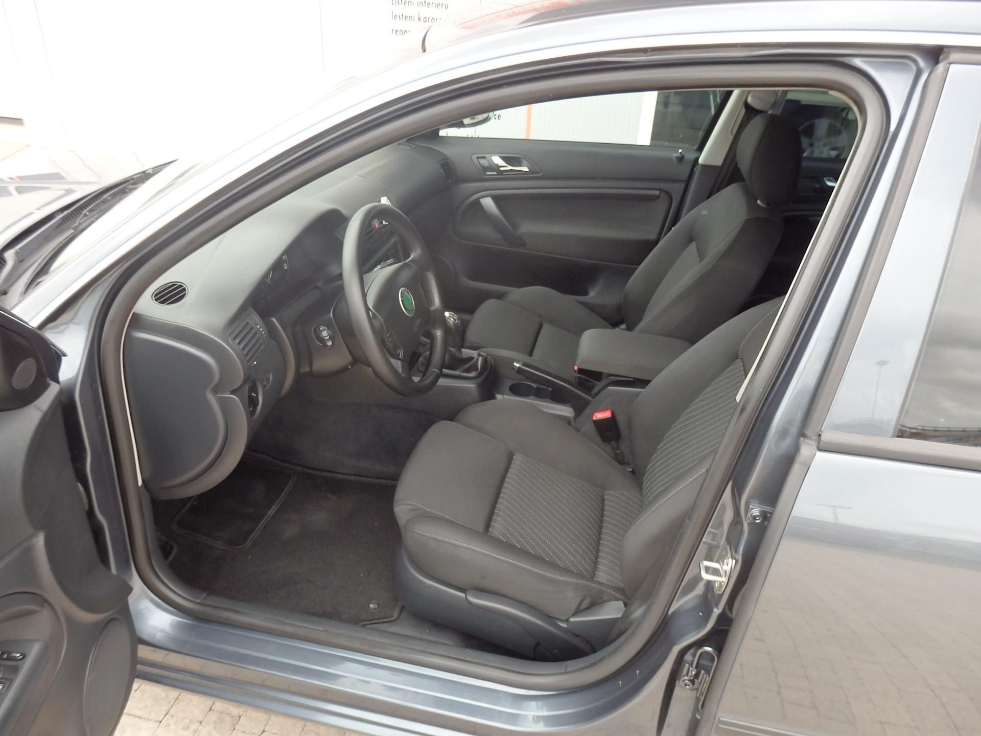 Škoda Superb, 1.9 TDI 77 kW ALU R17, ZÁVĚS - fotka 6