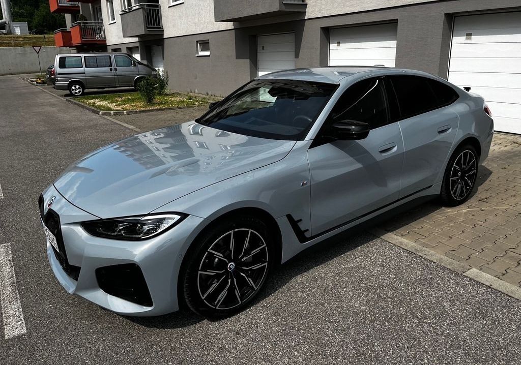 BMW i4, 40/Msport - fotka 2