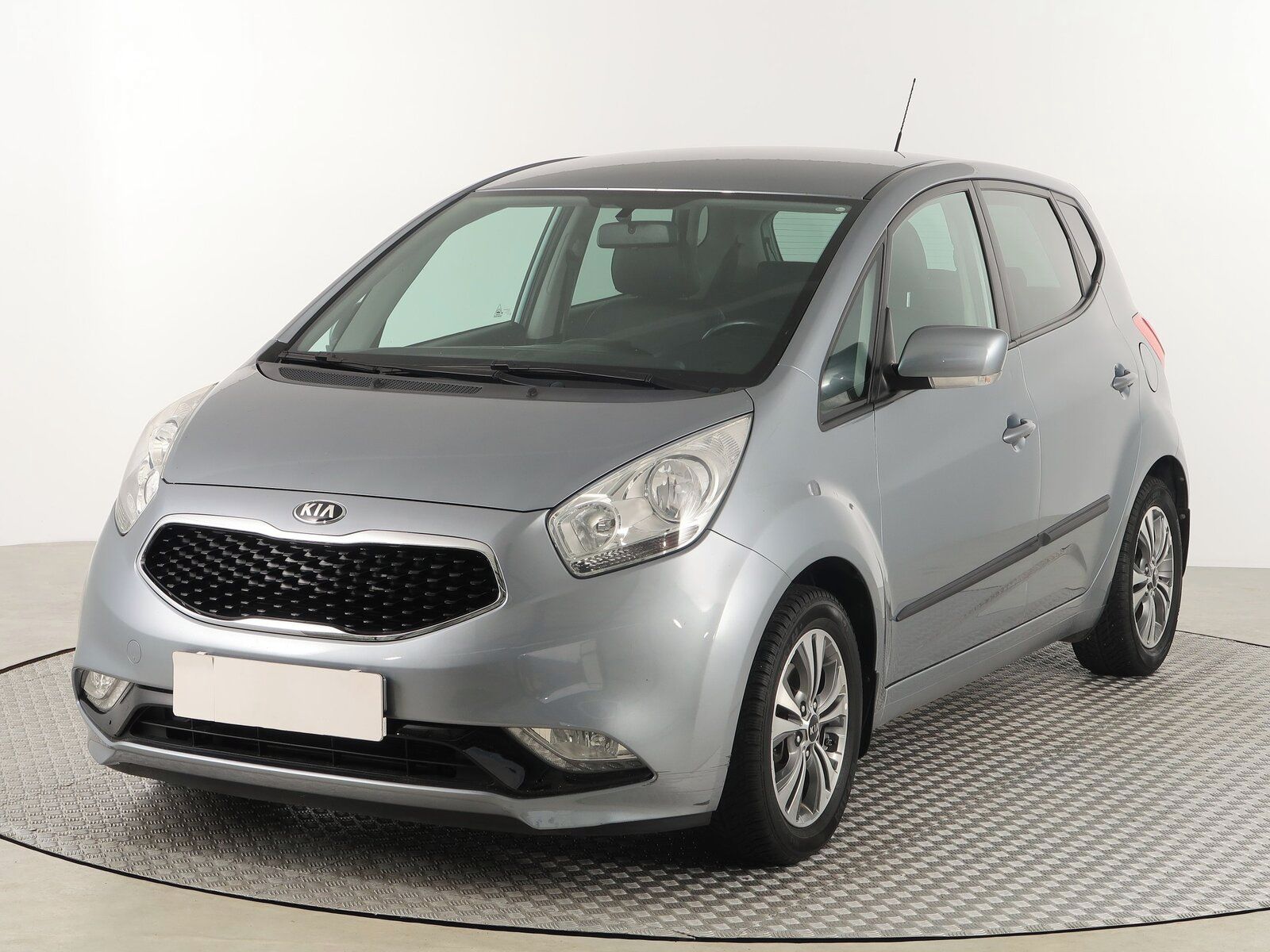 Kia Venga, 1.6 CVVT, Automat, Serv.kniha - fotka 2