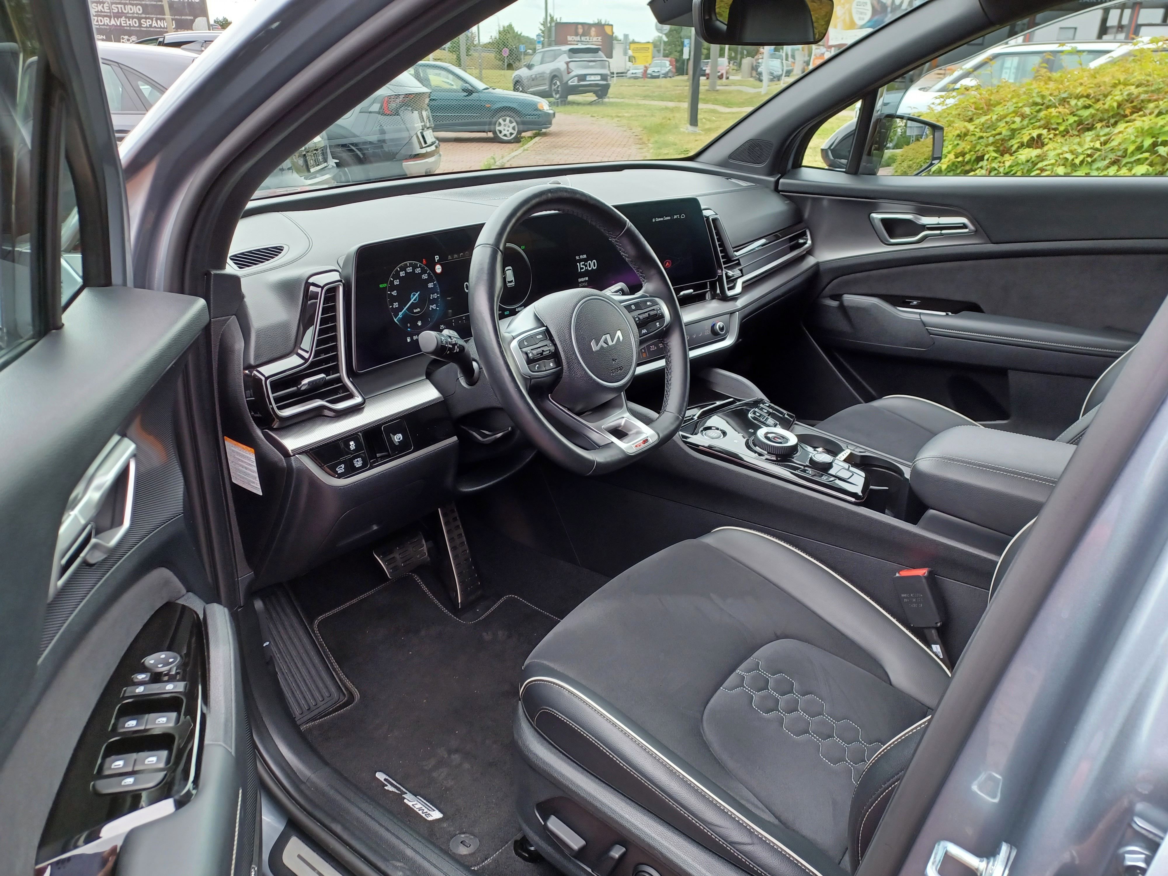 Kia Sportage, 1.6 T-GDi HEV 4x4 6AT GT LINE - fotka 5