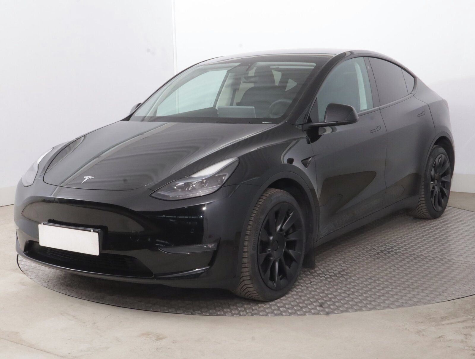 Tesla Model Y, Long Range AWD 75kWh, SoH 93% - fotka 2