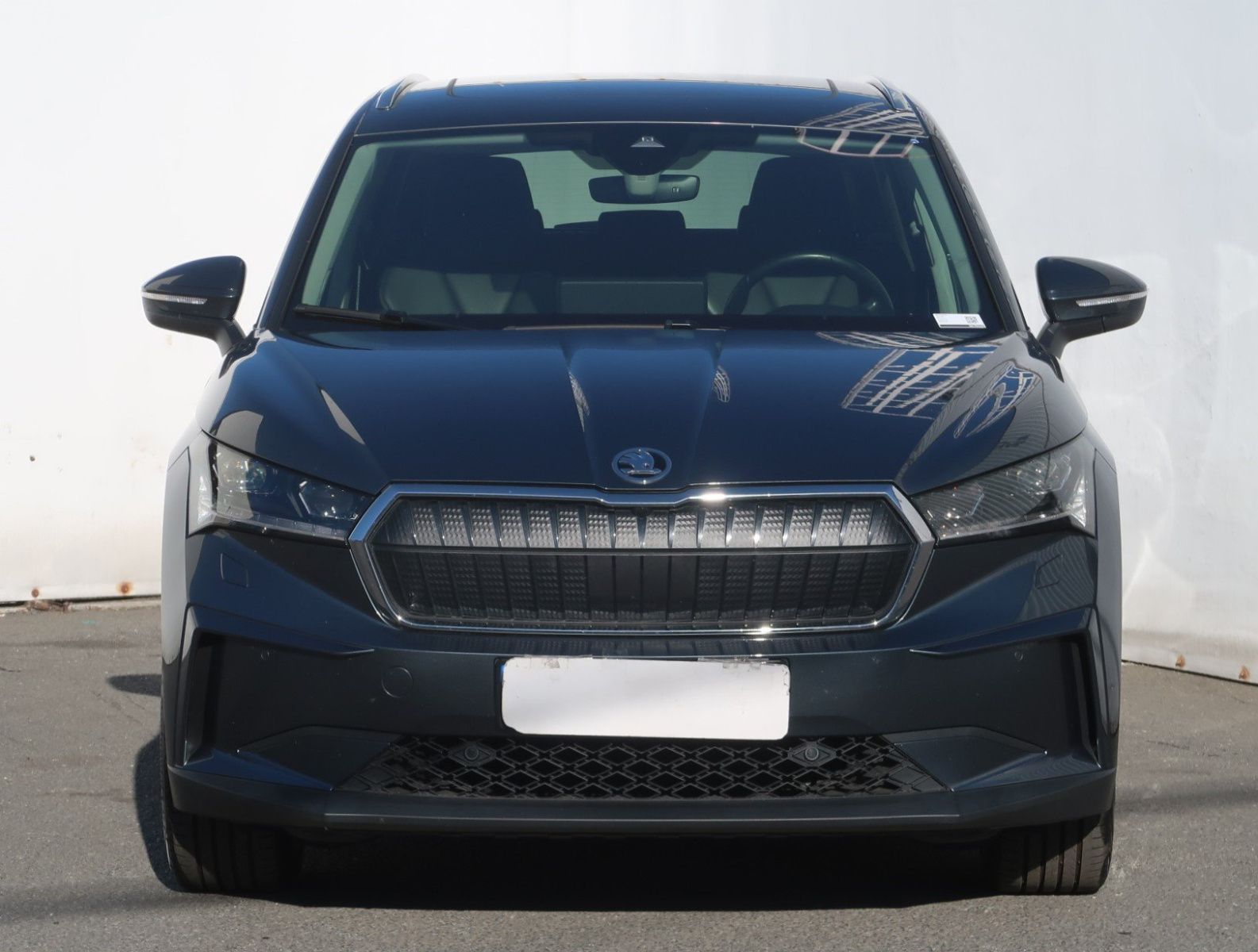 Škoda Enyaq iV, 60 (62 kWh), SoH 91%, Automat - fotka 2