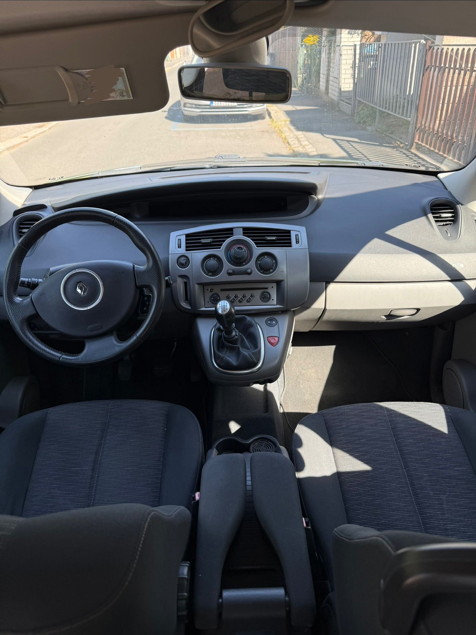 Renault Scénic, 1.5 dci 78 kW, tažné - fotka 5