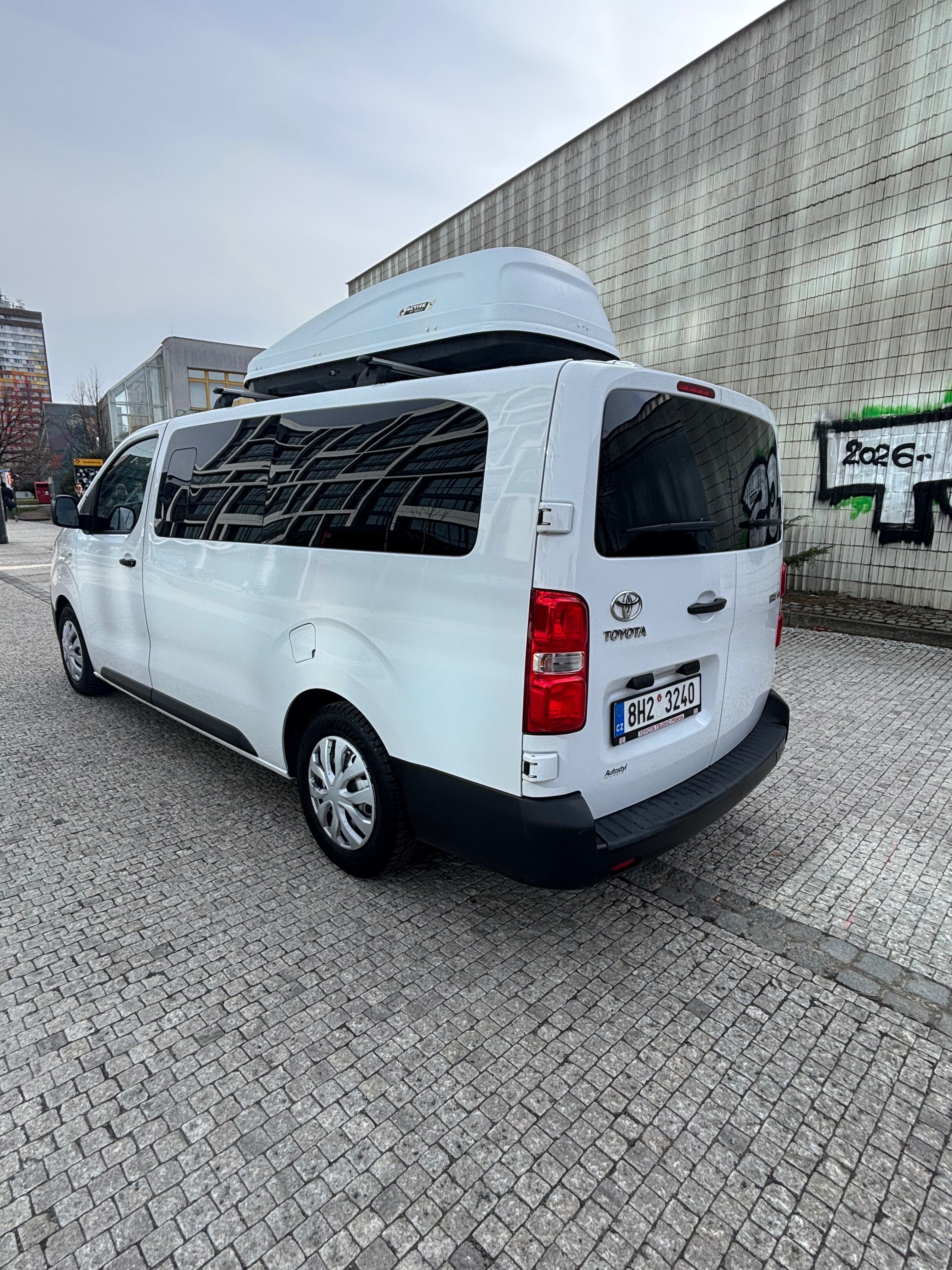Toyota Proace, 2.0D 144k, 6MT, L2, v záruce - fotka 3