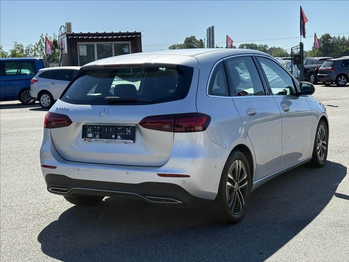 Mercedes-Benz Třídy B, 2,0 200d 110kW Led,Kůže,Kamera - fotka 2