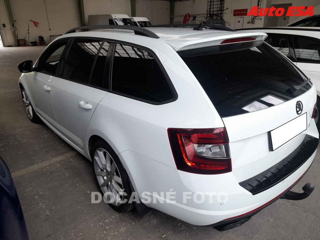 Škoda Octavia, 2.0 TDI - fotka 2
