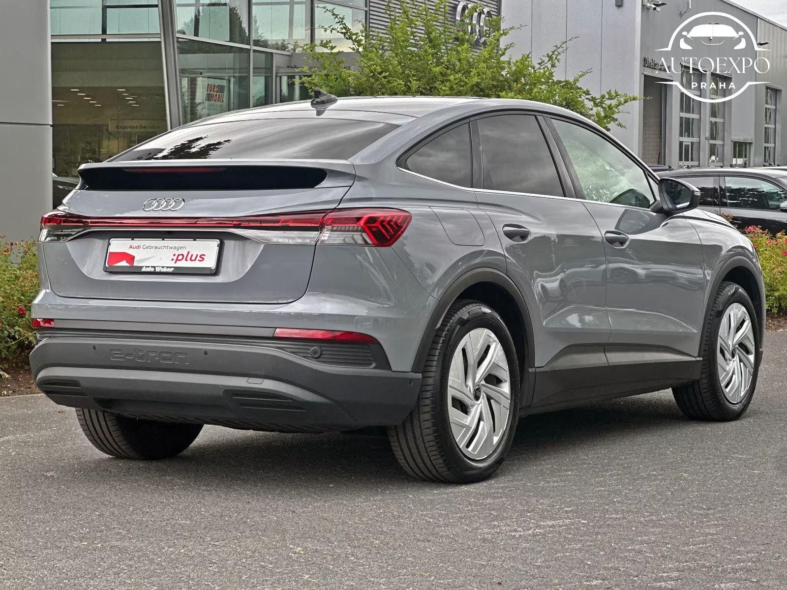 Audi Q4 e-tron, Q4 Sportback e-tron 40* - fotka 2