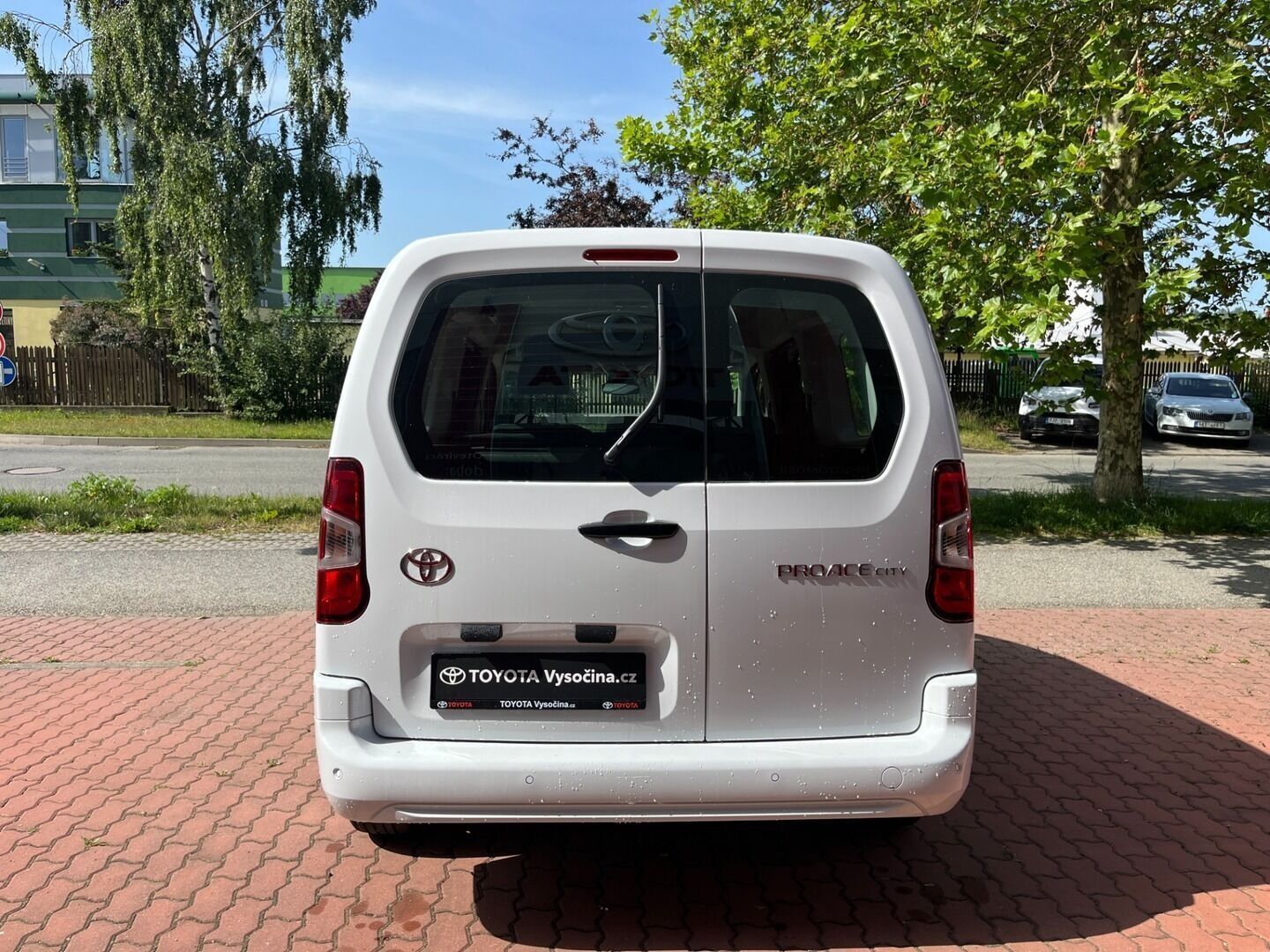 Toyota Proace City Verso, L2 dlouhá 1.2 benzín 110 koní - fotka 5