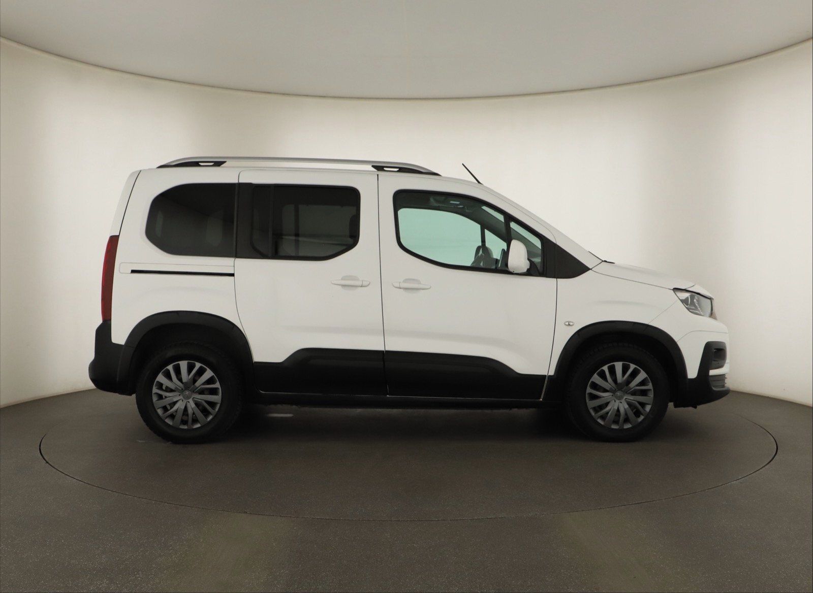 Peugeot Rifter, 1.5 BlueHDi, Allure, 5Míst - fotka 6