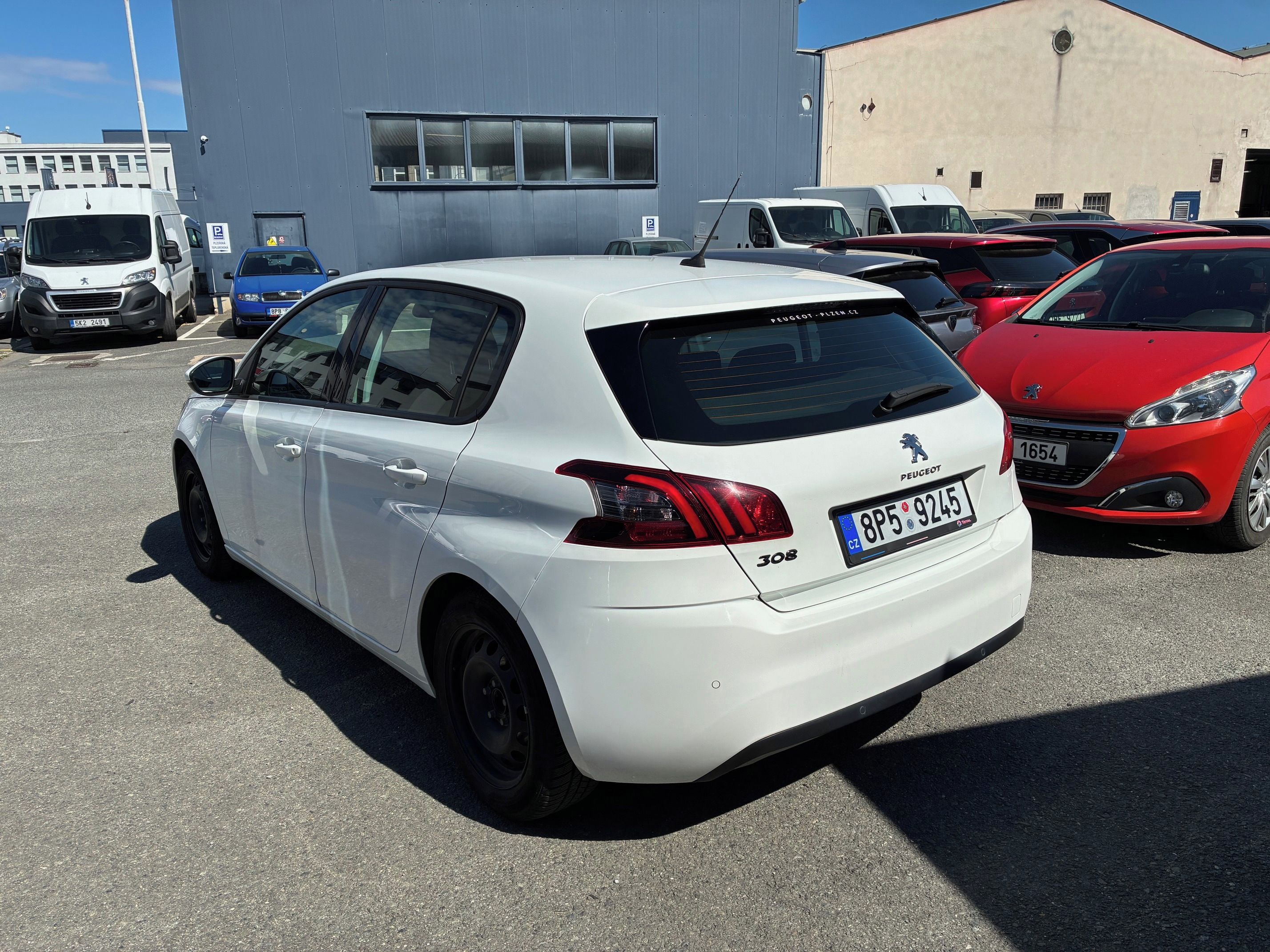 Peugeot 308, Active 1,2 PureTech110k-záruka - fotka 4
