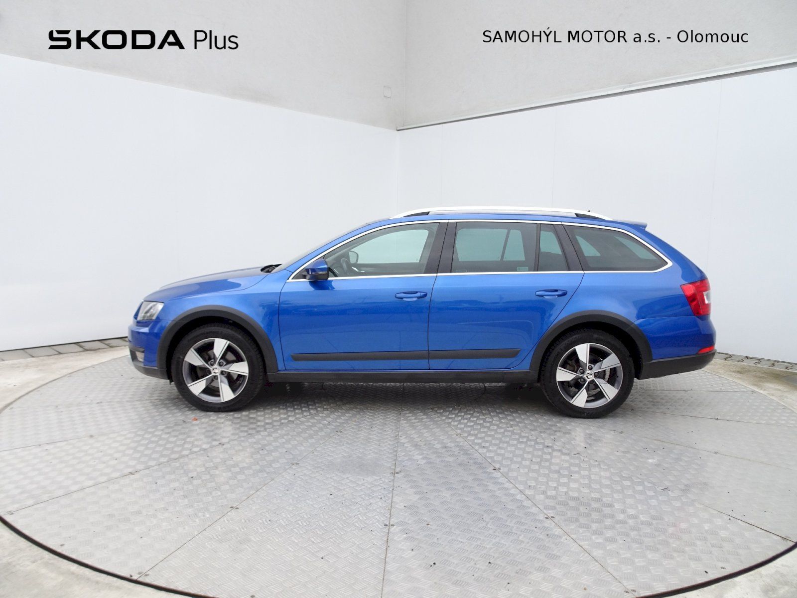 Škoda Octavia, Combi 2.0TDI 4x4 Scout - fotka 3