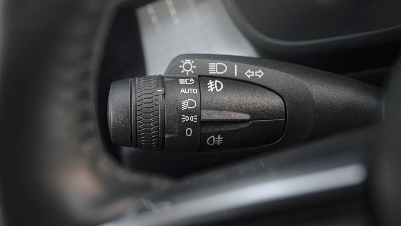 Volvo XC40, Volvo XC40 D3 AWD Momentum - fotka 5