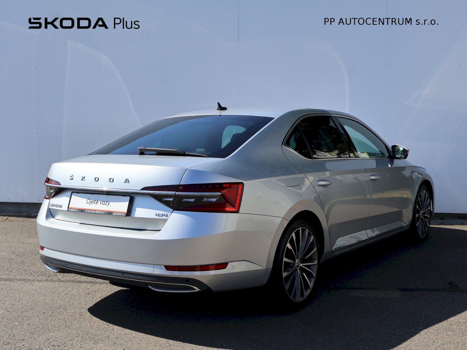 Škoda Superb, L&K 4x4 DSG 2.0TDI 147kW - fotka 2