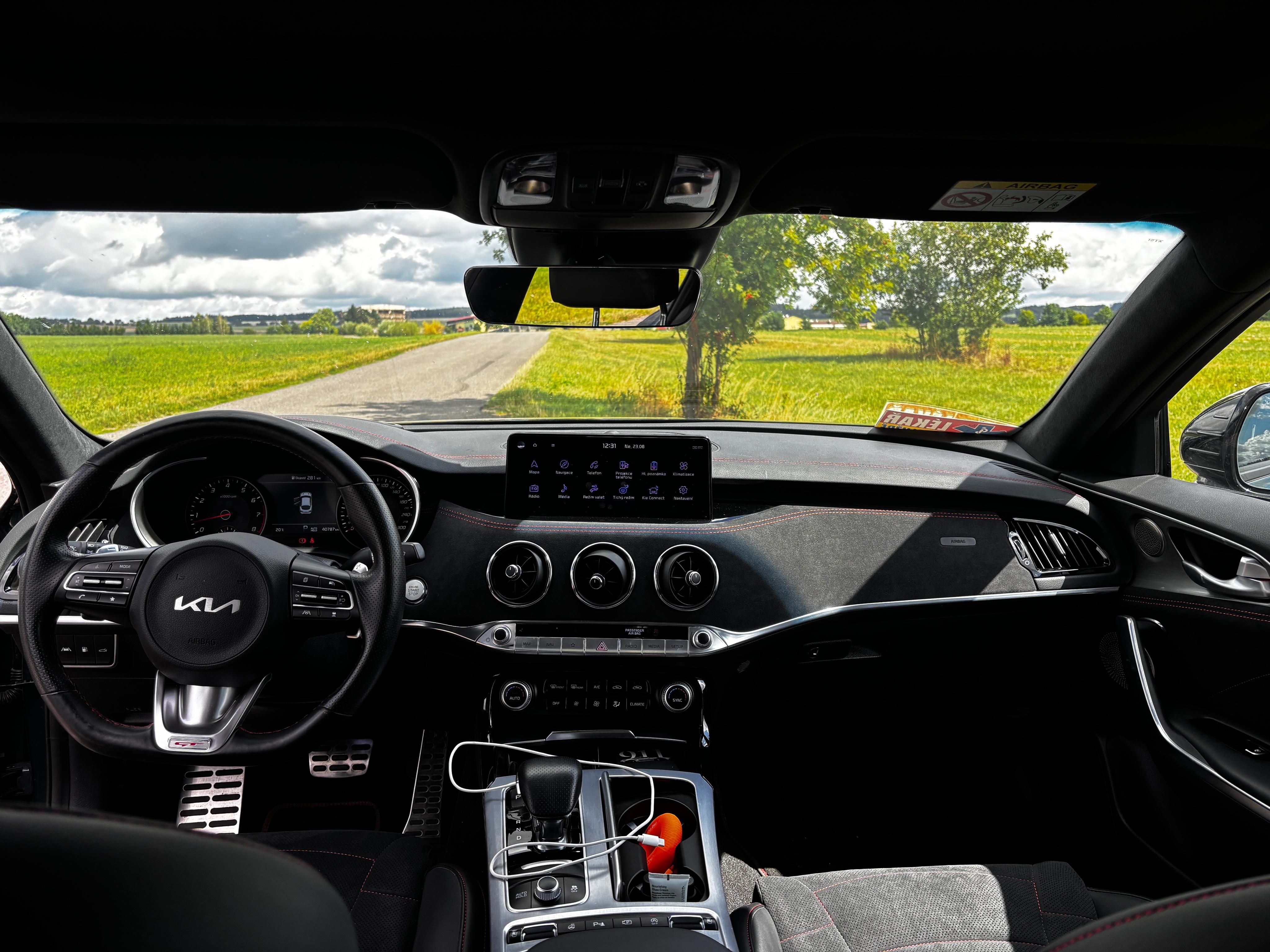 Kia Stinger, Prodám Kia Stinger GT 3.3 - fotka 3