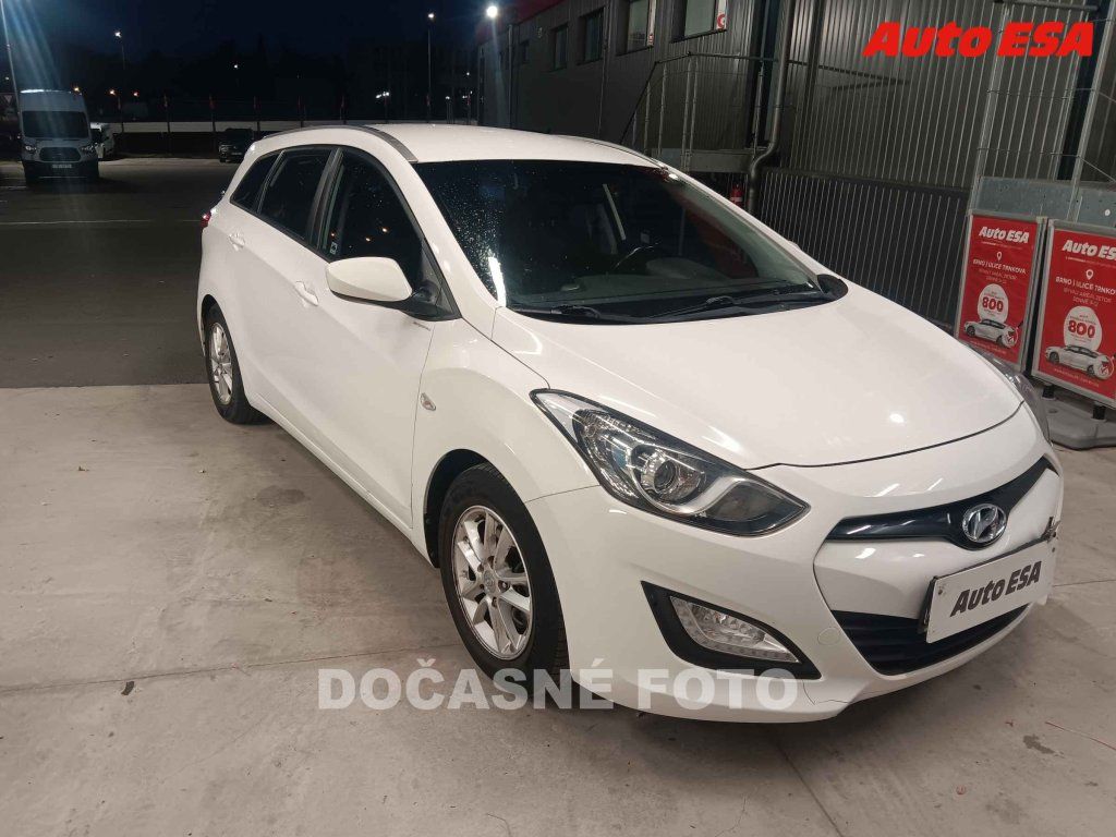 Hyundai i30, 1.6CVVT,ČR,servis.kniha