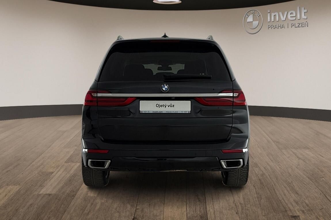 BMW X7, xDrive30d - fotka 4