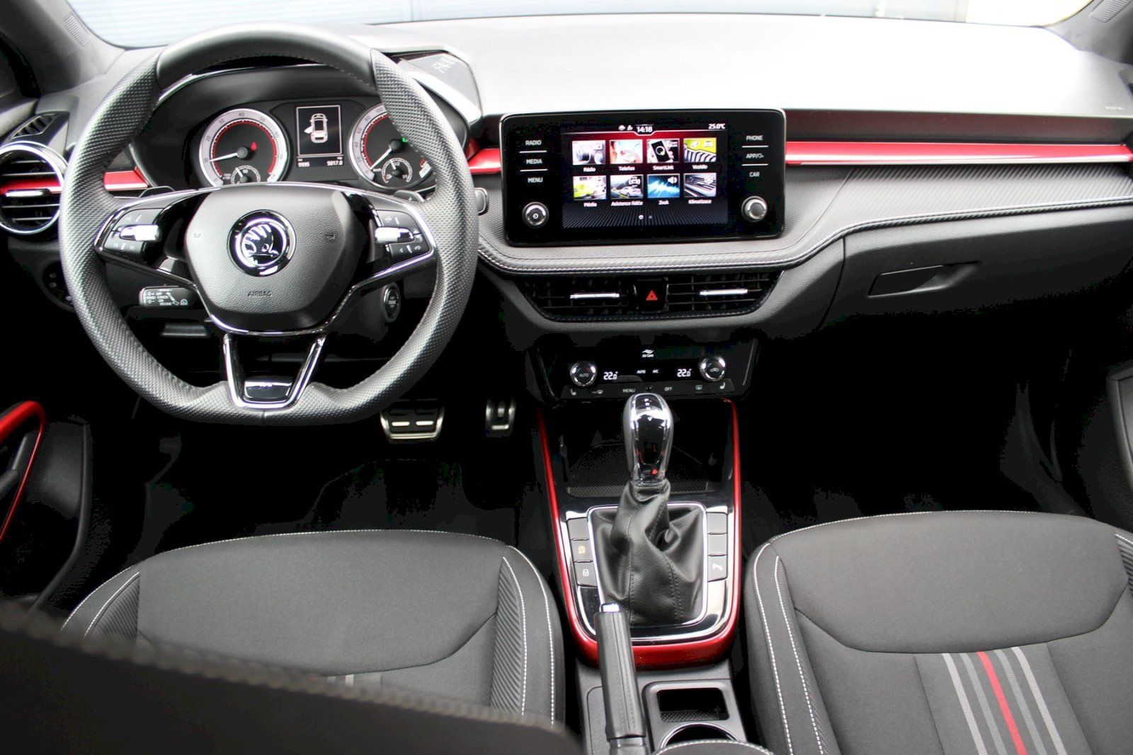 Škoda Fabia, DSG 1.5TSI/110kW MONTE CARLO - fotka 5