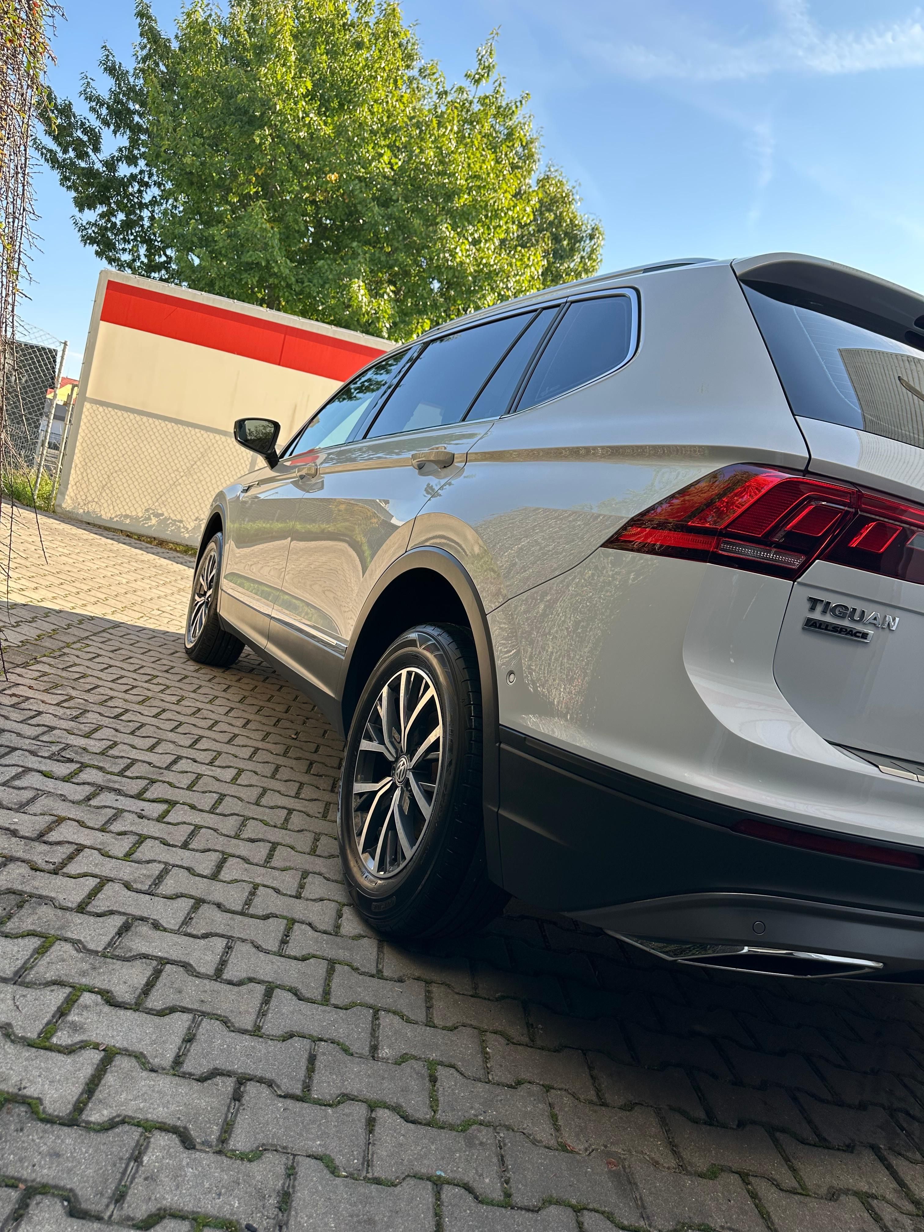 Volkswagen Tiguan Allspace, 2 TDi dsg m.r2019 - fotka 5