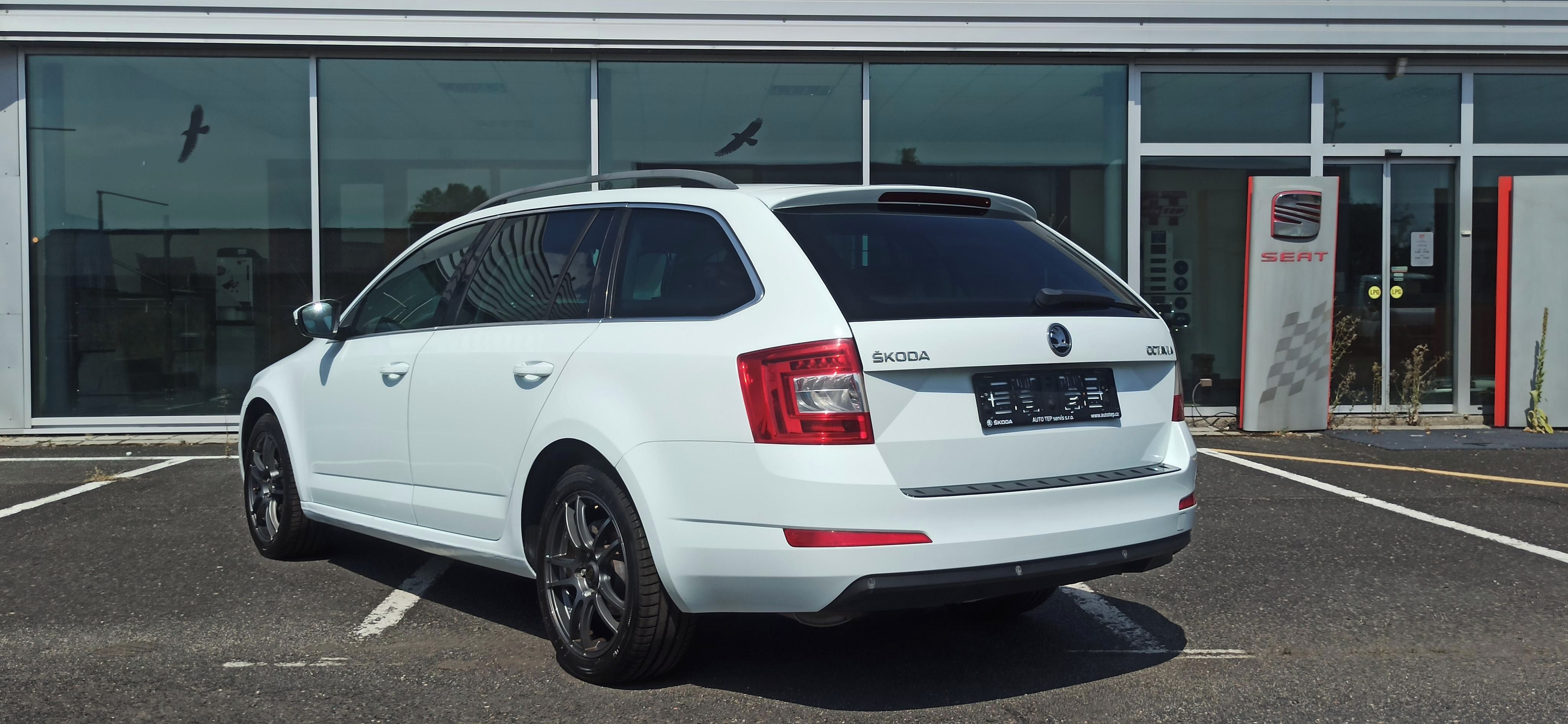 Škoda Octavia, 1.4 TSI 103 kW Elegance - fotka 5