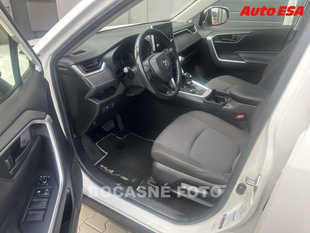 Toyota Rav4, 2.5 hybrid - fotka 3