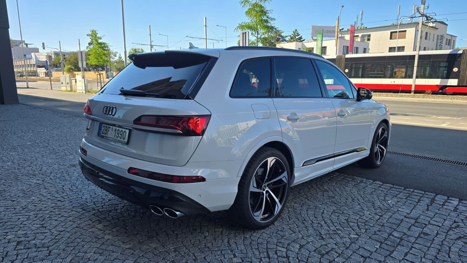 Audi SQ7, 4.0tdi / full vybava - fotka 3
