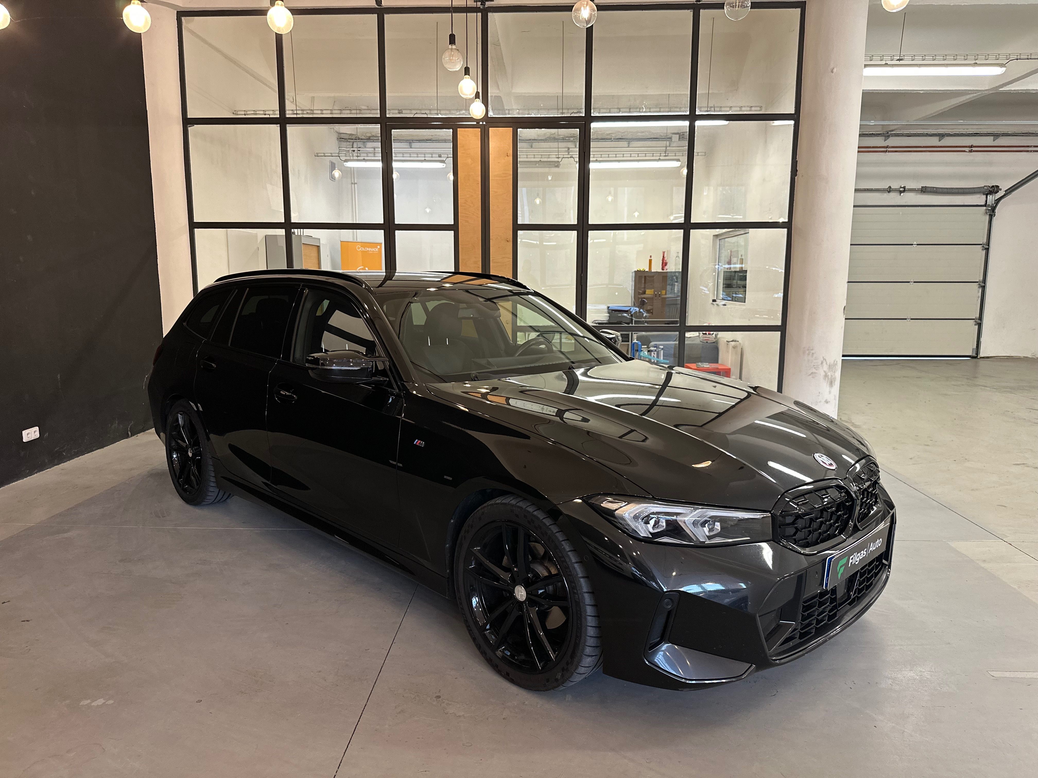BMW Řada 3, 320d xdrive m sport all black - fotka 3