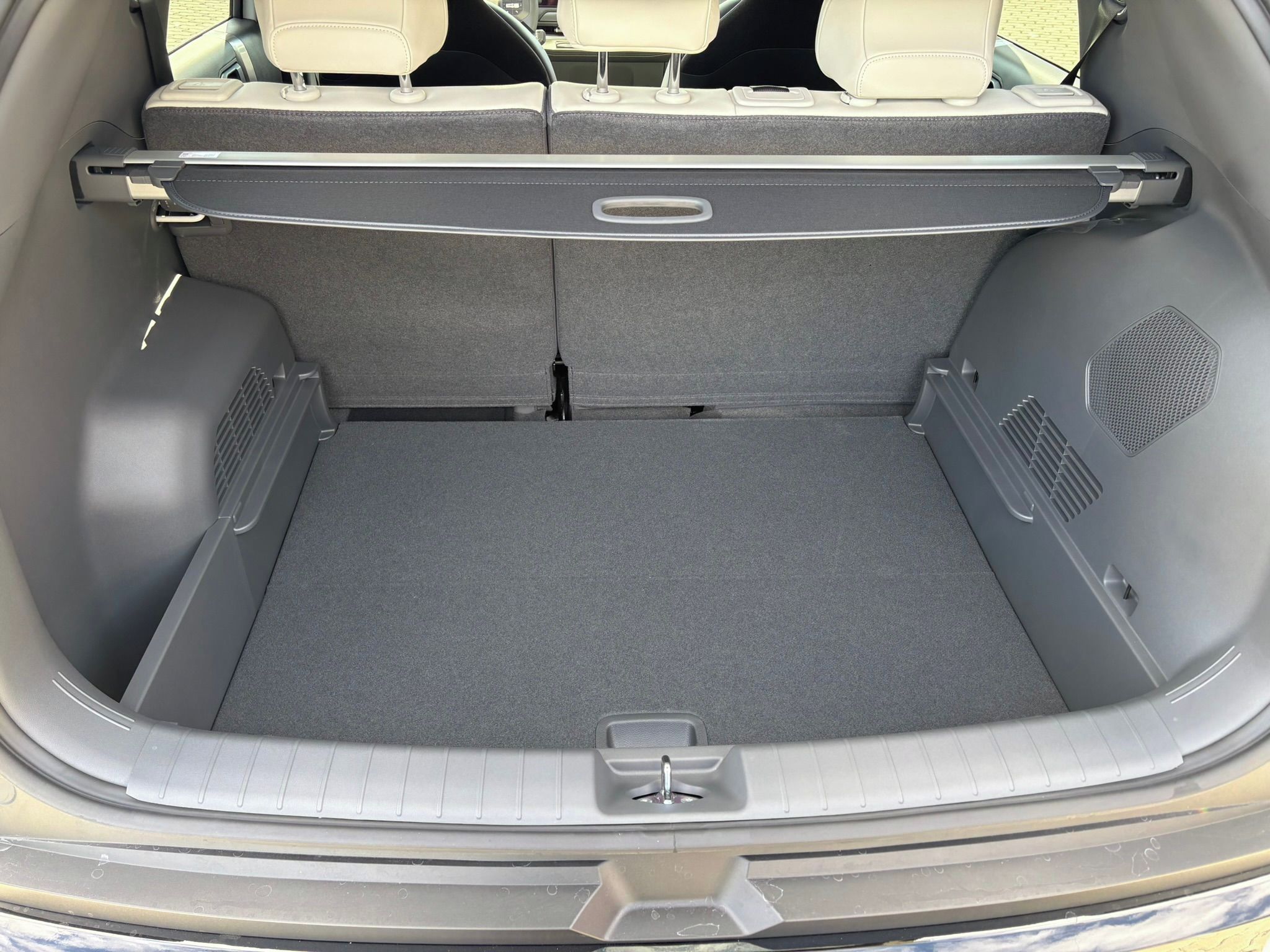 Kia EV3, 4x2 GT-LINE 150 KW + 81,4 KWH - fotka 5